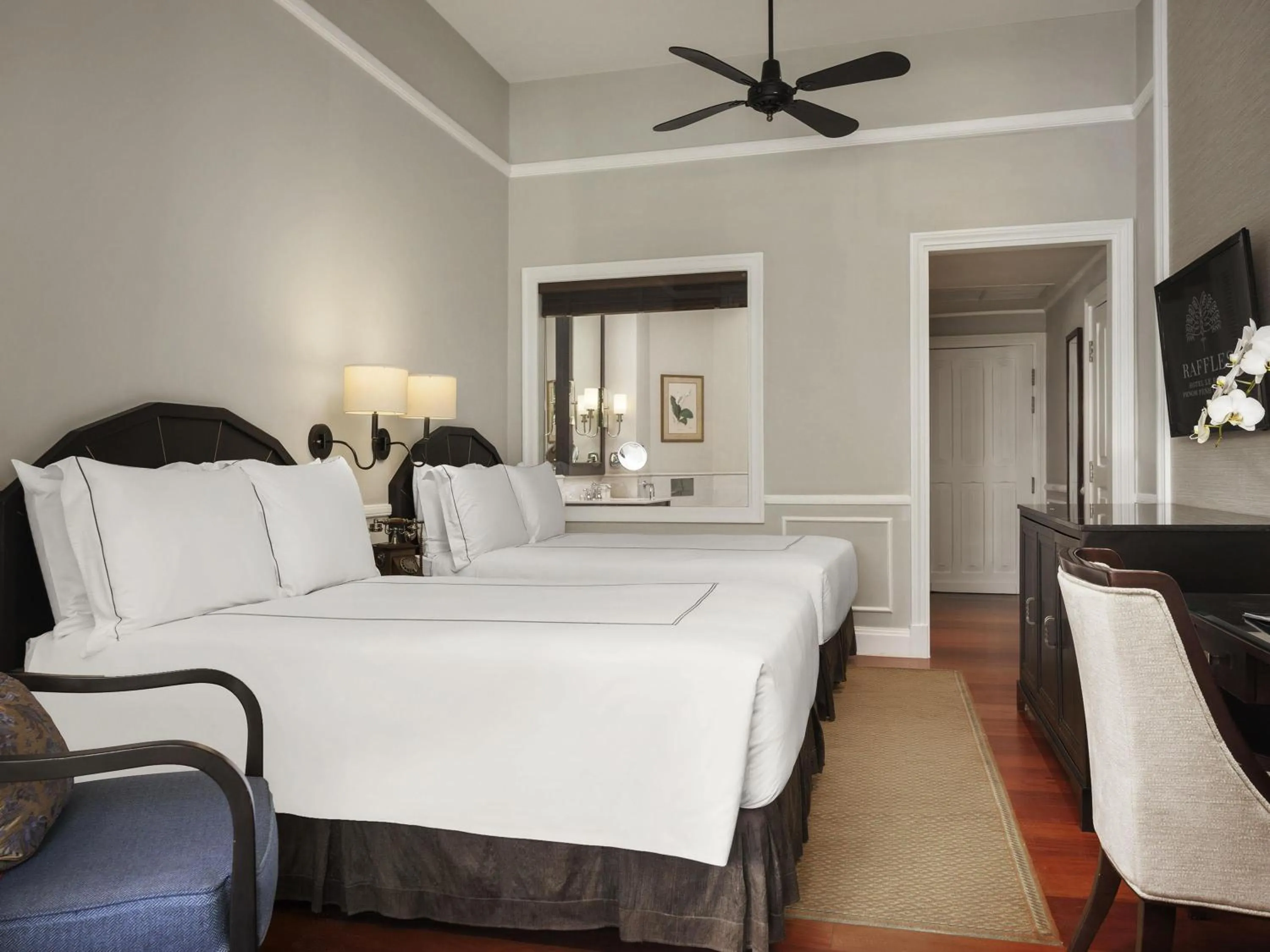 Bedroom, Bed in Raffles Hotel Le Royal