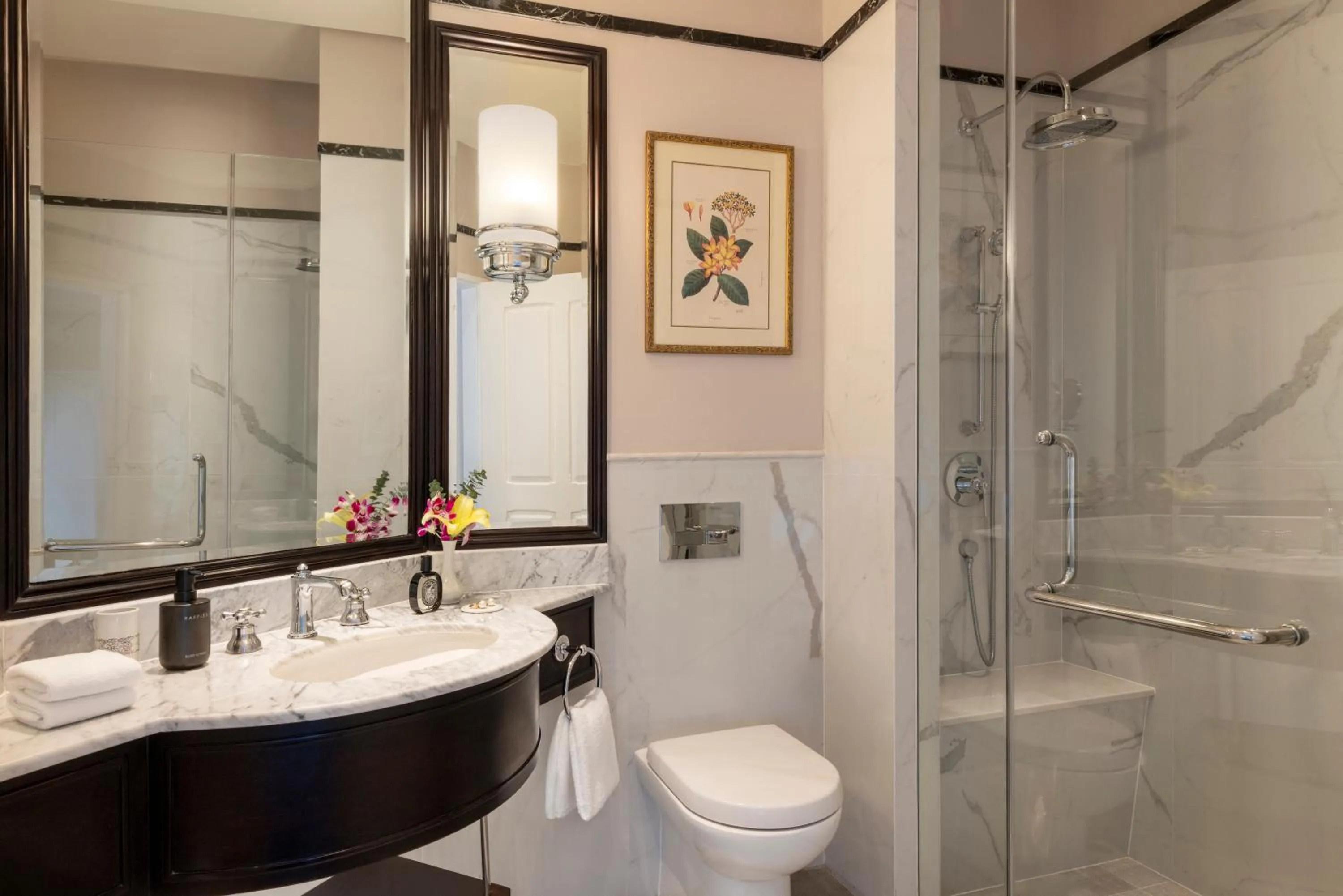 Bathroom in Raffles Grand Hotel d'Angkor