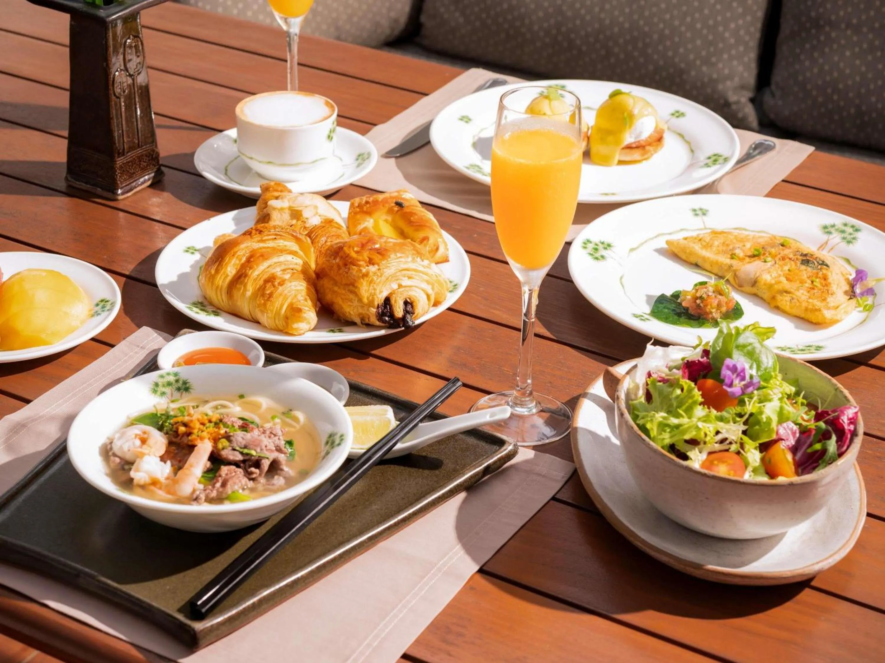 Restaurant/places to eat in Raffles Grand Hotel d'Angkor