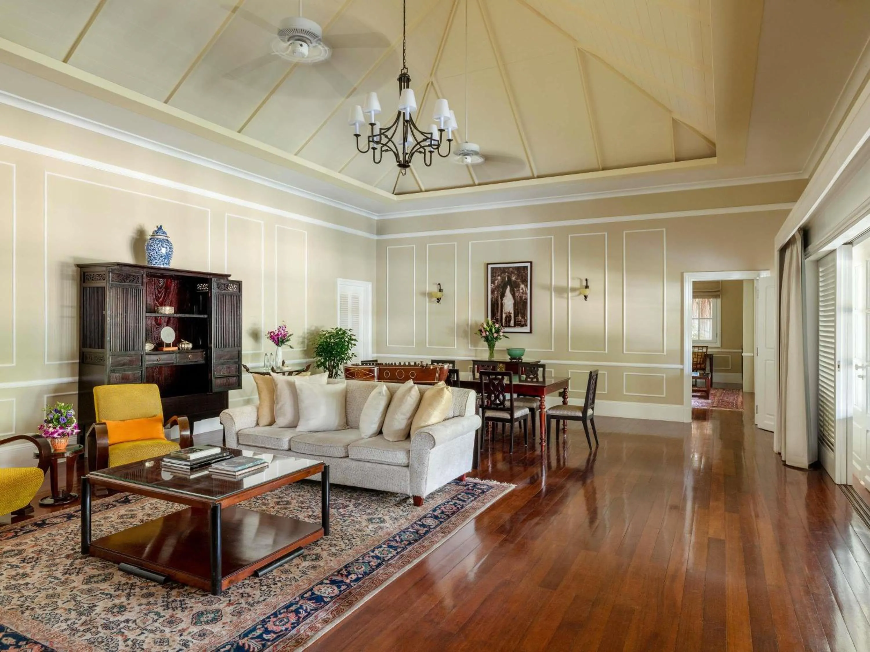 Bedroom in Raffles Grand Hotel d'Angkor
