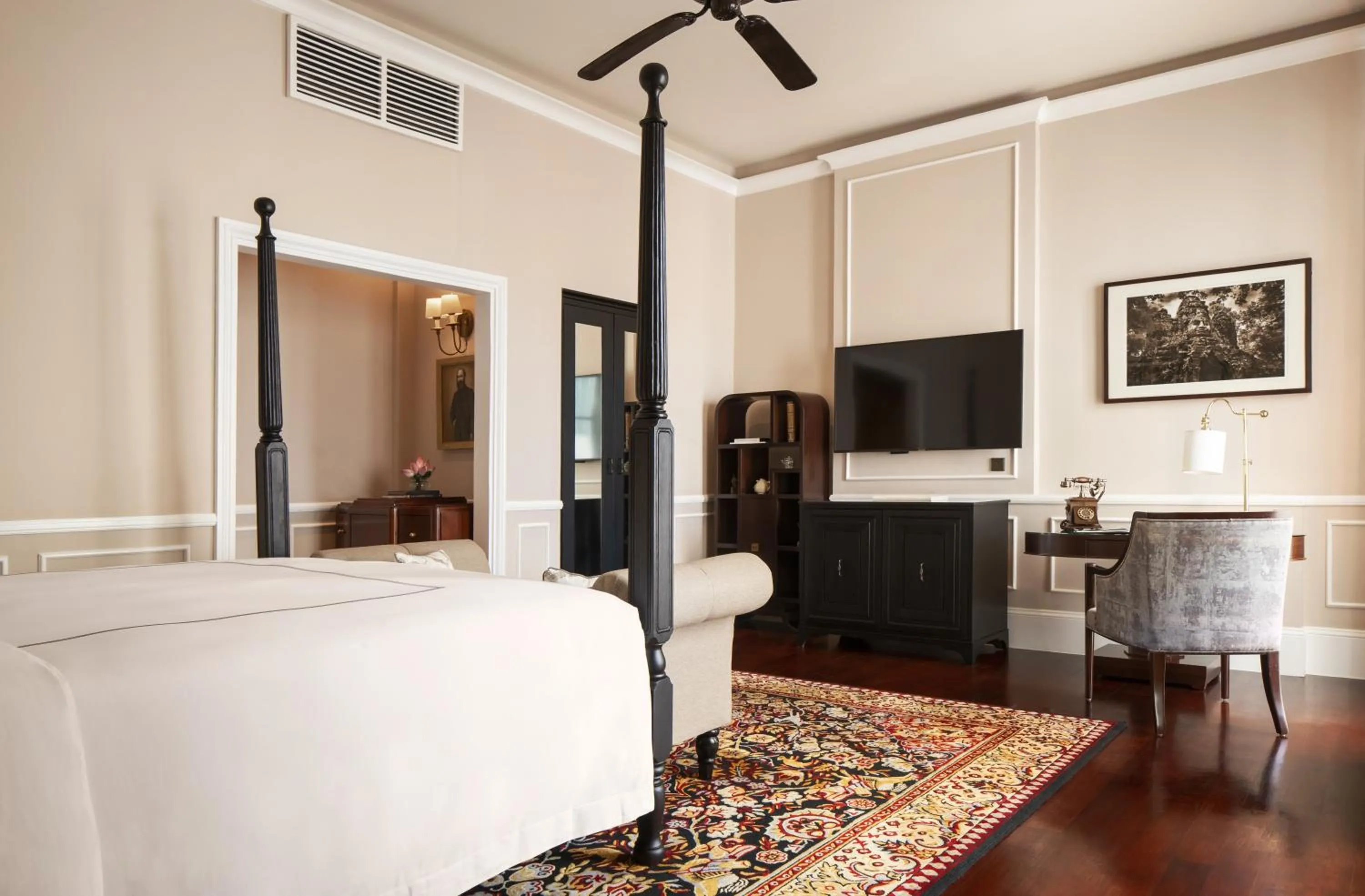 Bed in Raffles Grand Hotel d'Angkor