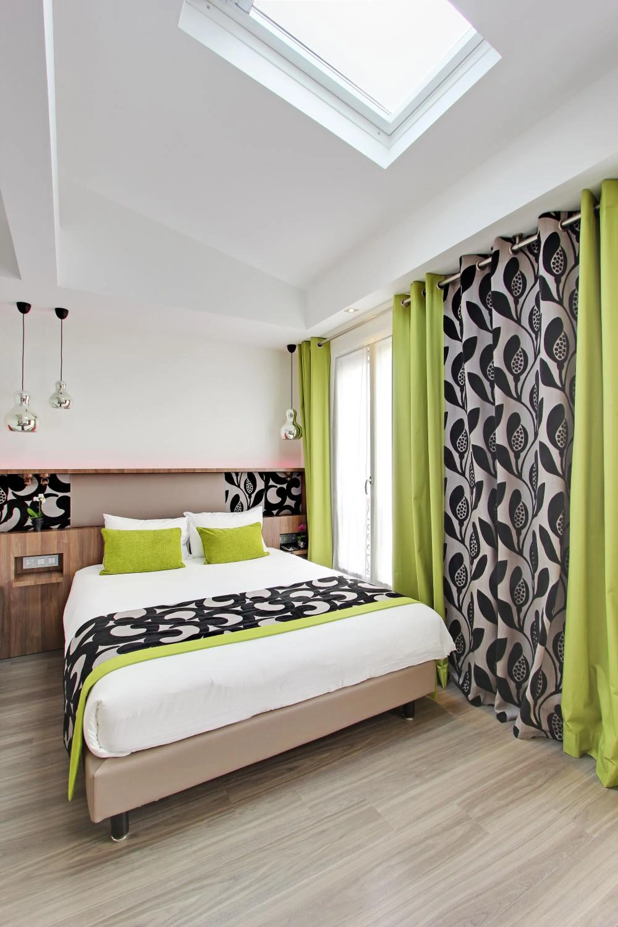 Bedroom, Bed in Hotel Alhambra