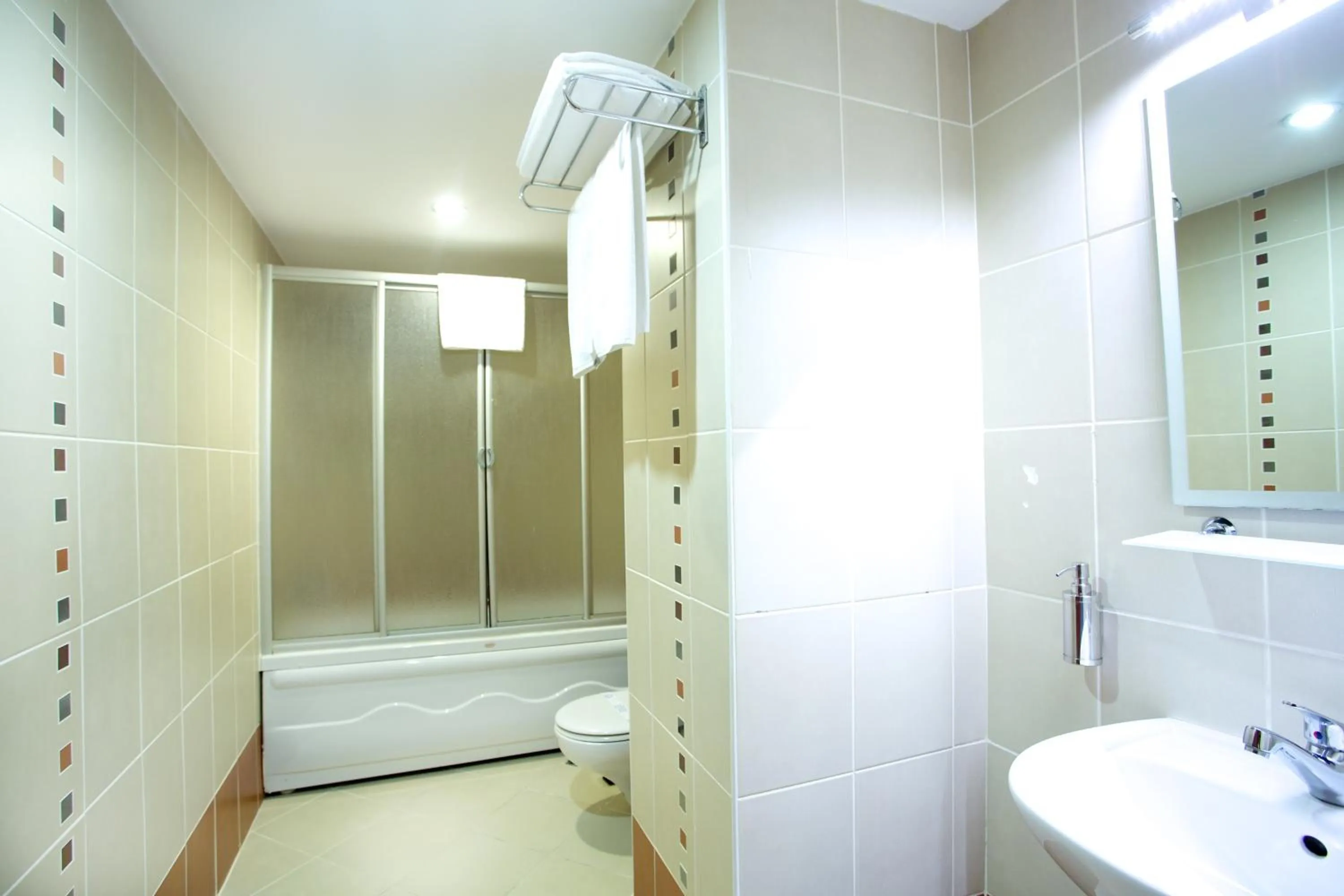 Bathroom in Budo Hotel