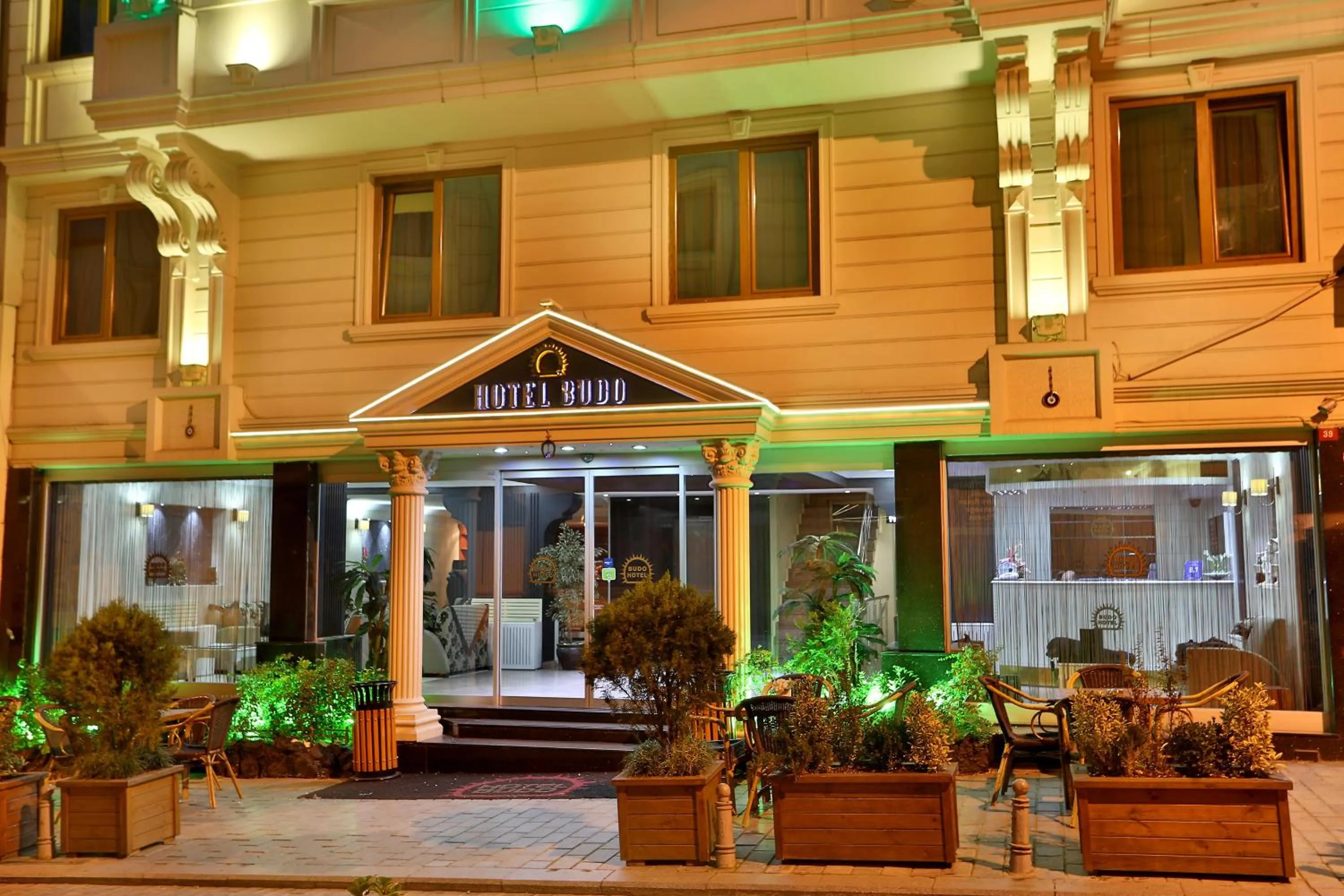 Facade/entrance in Budo Hotel