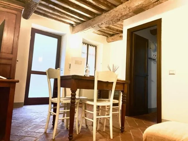 Seating area in Relais Palazzo Paleologi Sec.XIV