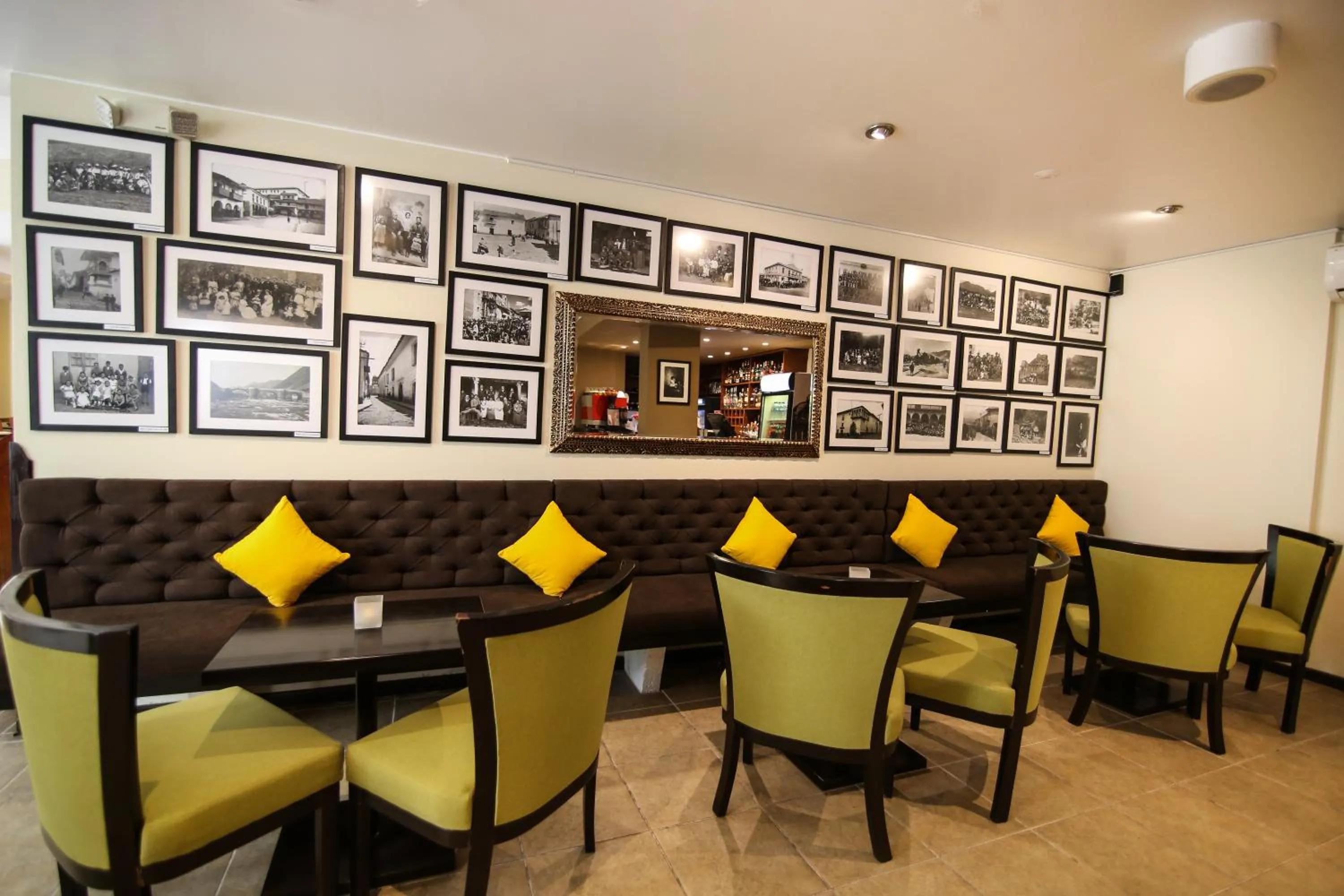 Lounge or bar in Xima Exclusive Cusco