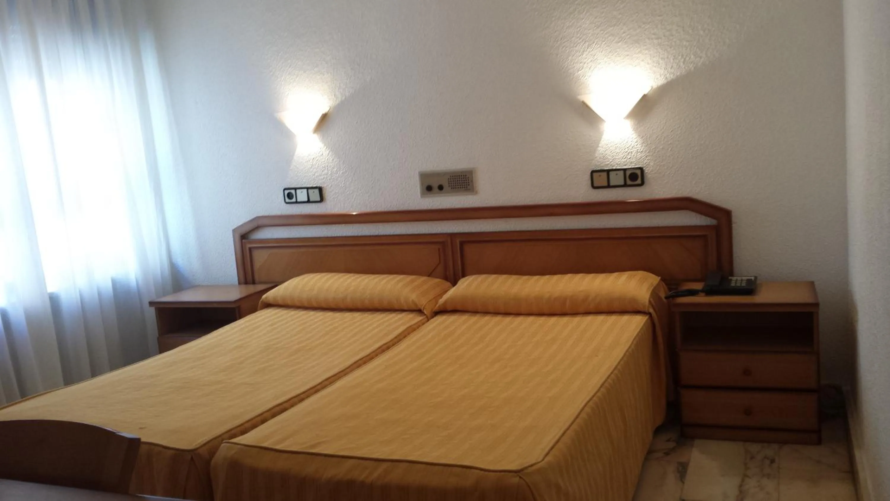 Bedroom, Bed in Hotel Amefa