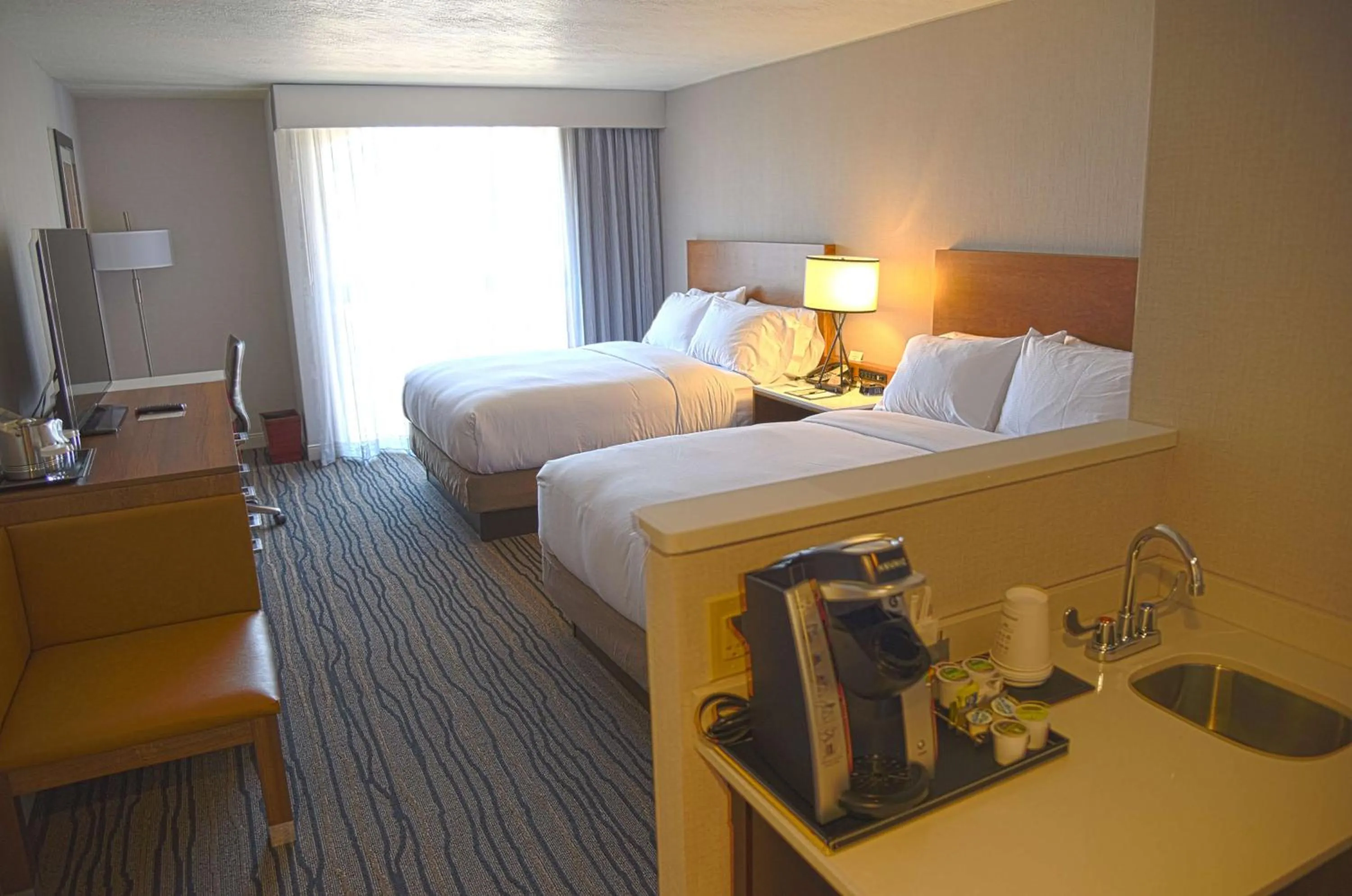 Bedroom, Bed in Doubletree By Hilton Helena Downtown