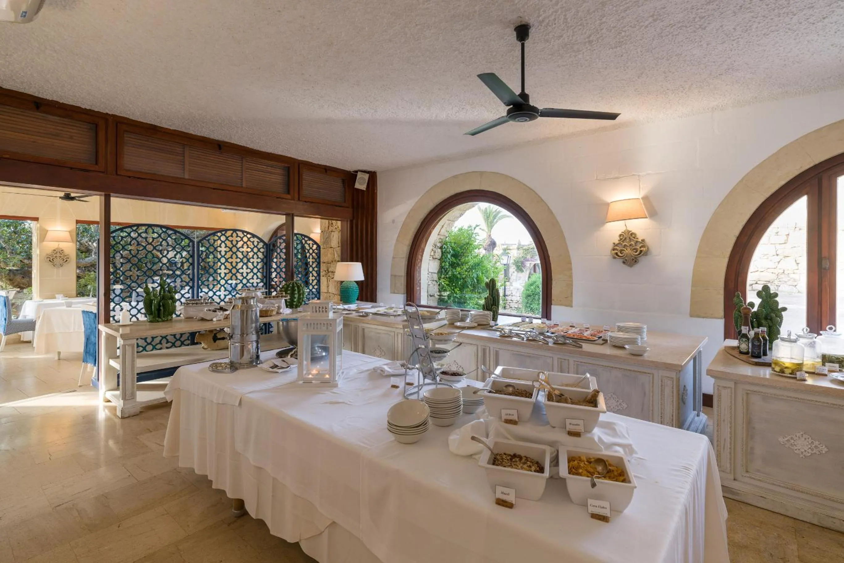 Restaurant/places to eat in Hotel Ta' Cenc & Spa