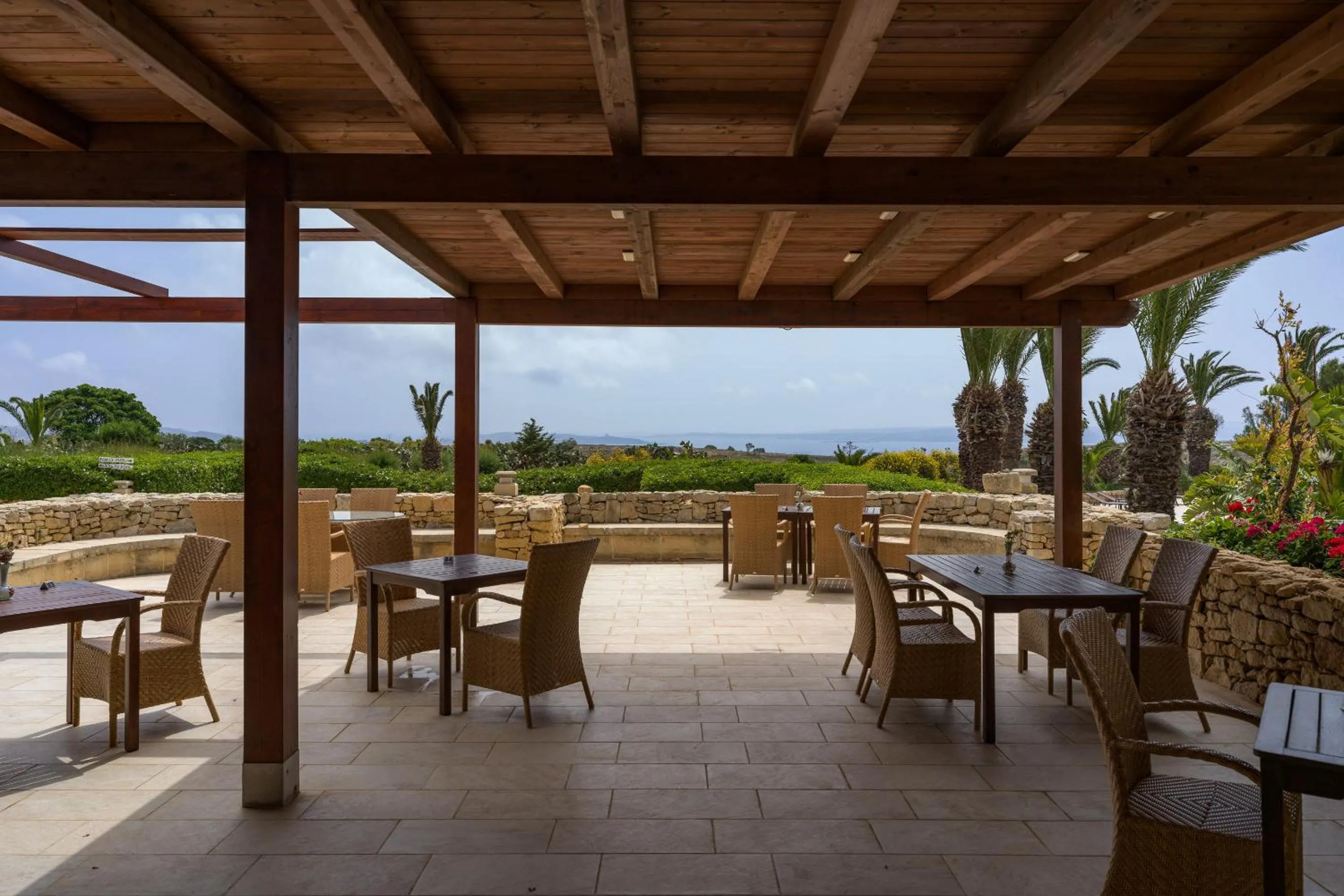 Restaurant/places to eat in Hotel Ta' Cenc & Spa