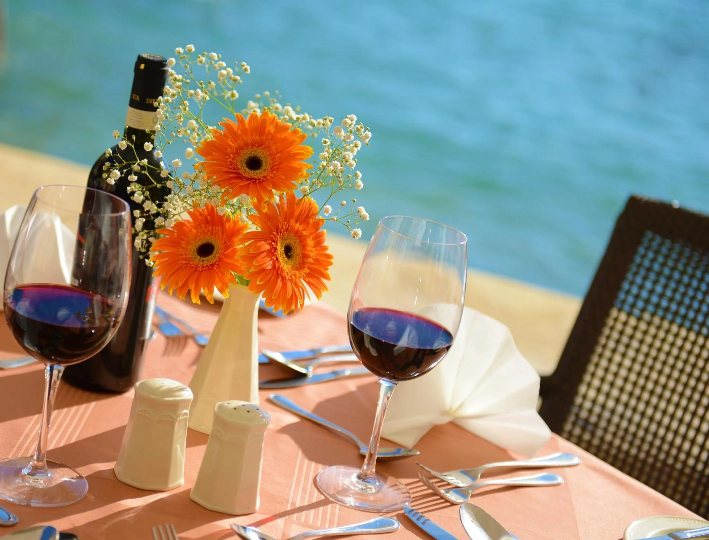 Food and drinks in St. Patrick's Hotel