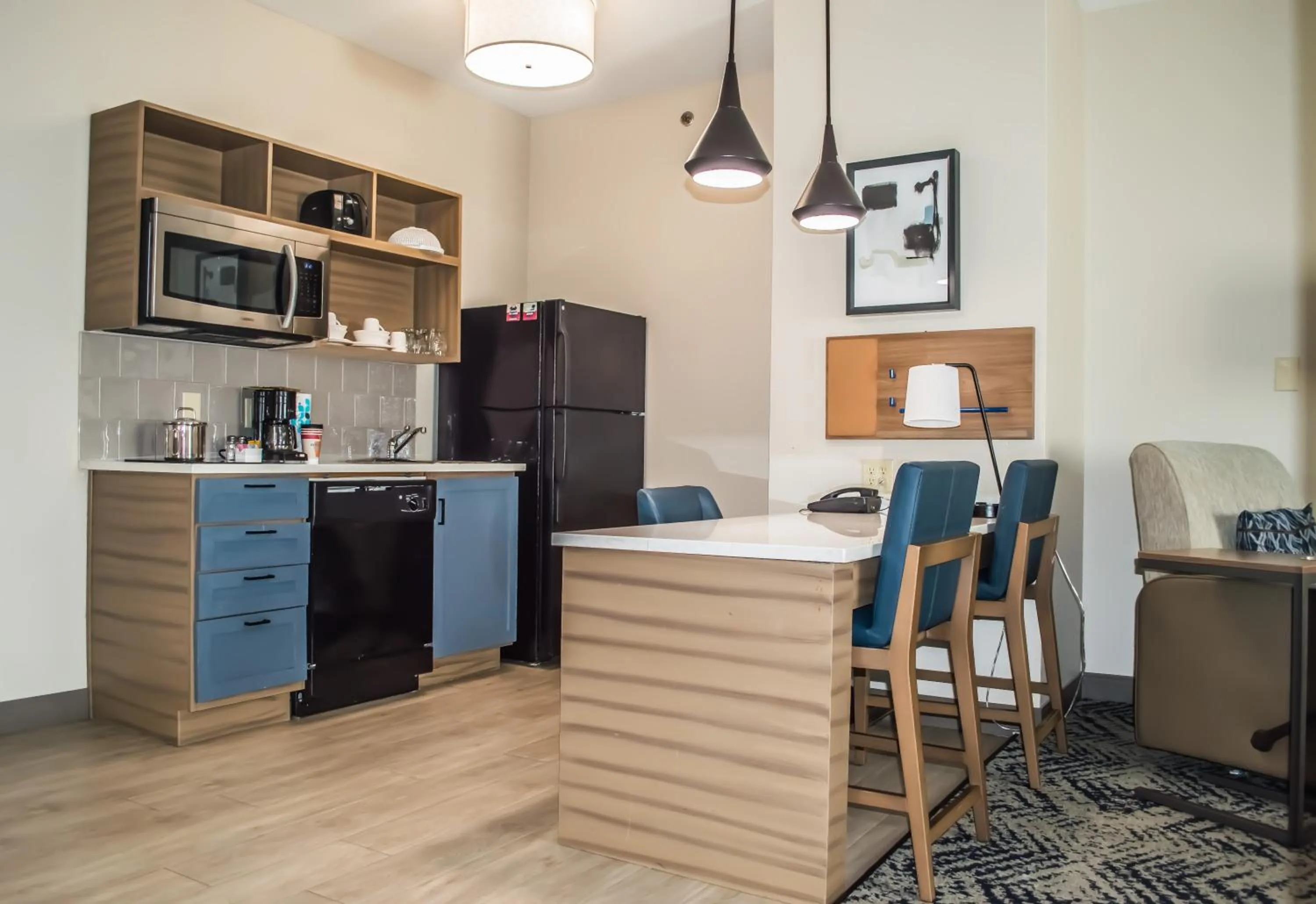 Kitchen or kitchenette in Candlewood Suites Longview by IHG