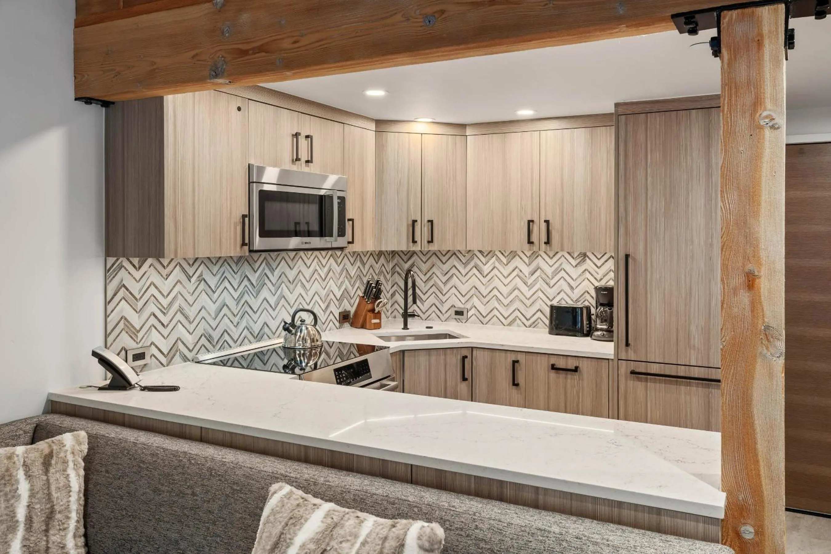 kitchen in Aspen Square Condominium Hotel