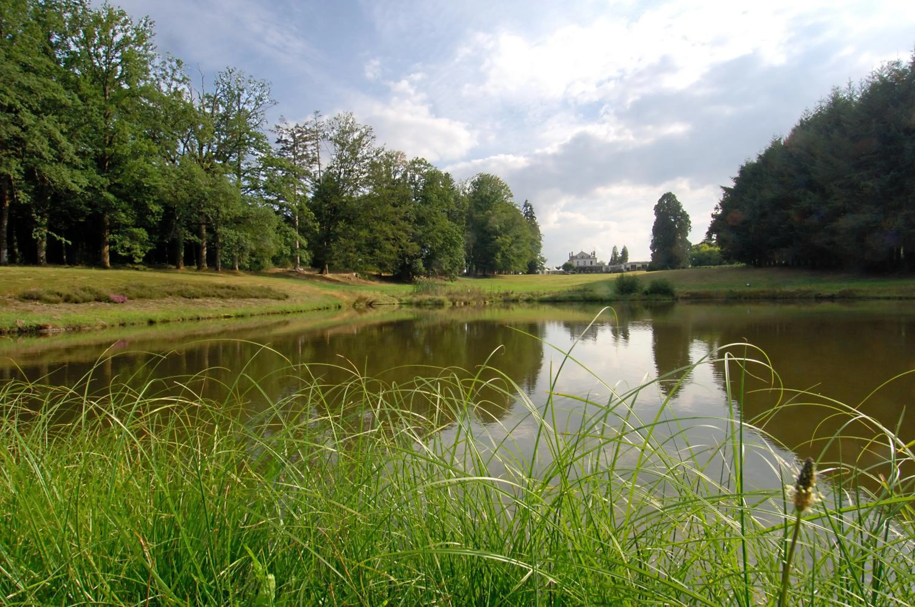 Facade/entrance in La Chapelle Saint Martin