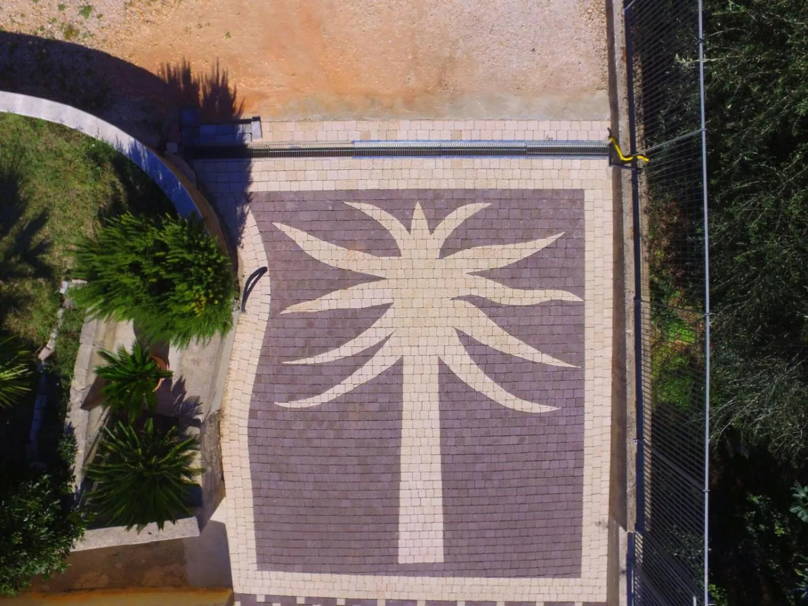 Property building in La Specchia