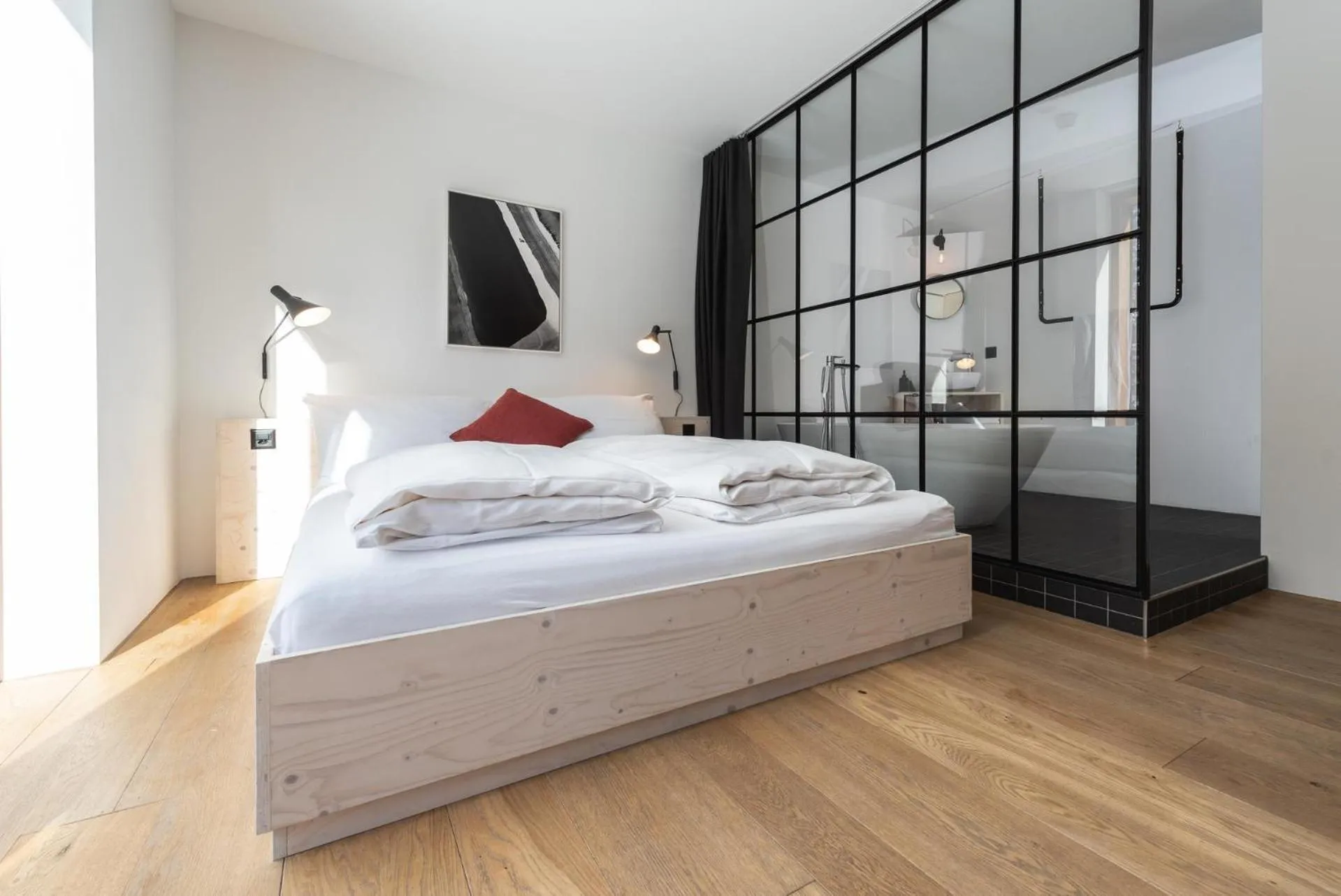 Property building, Bed in Riders Hotel