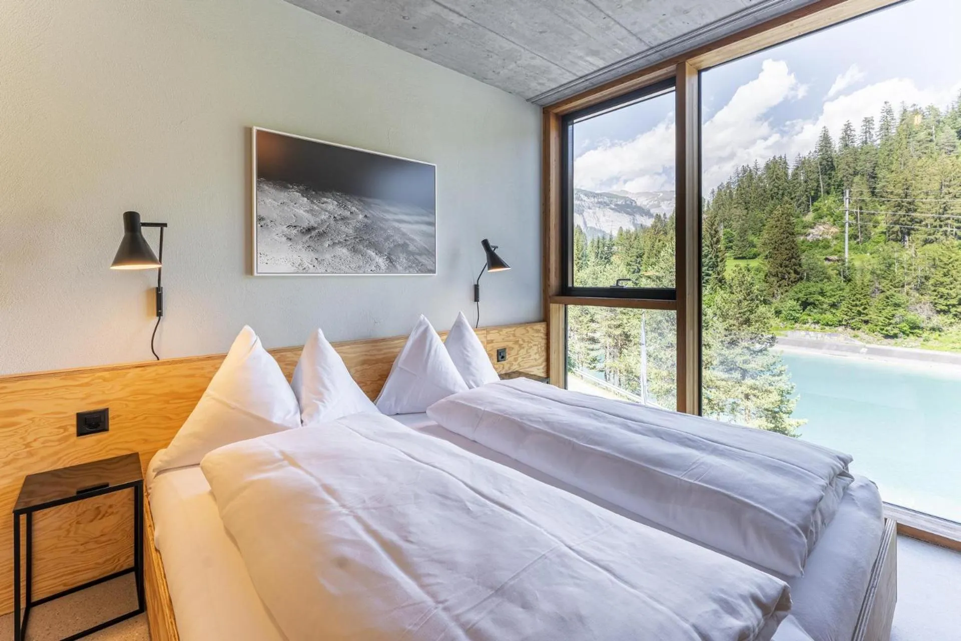 Bedroom, Bed in Riders Hotel