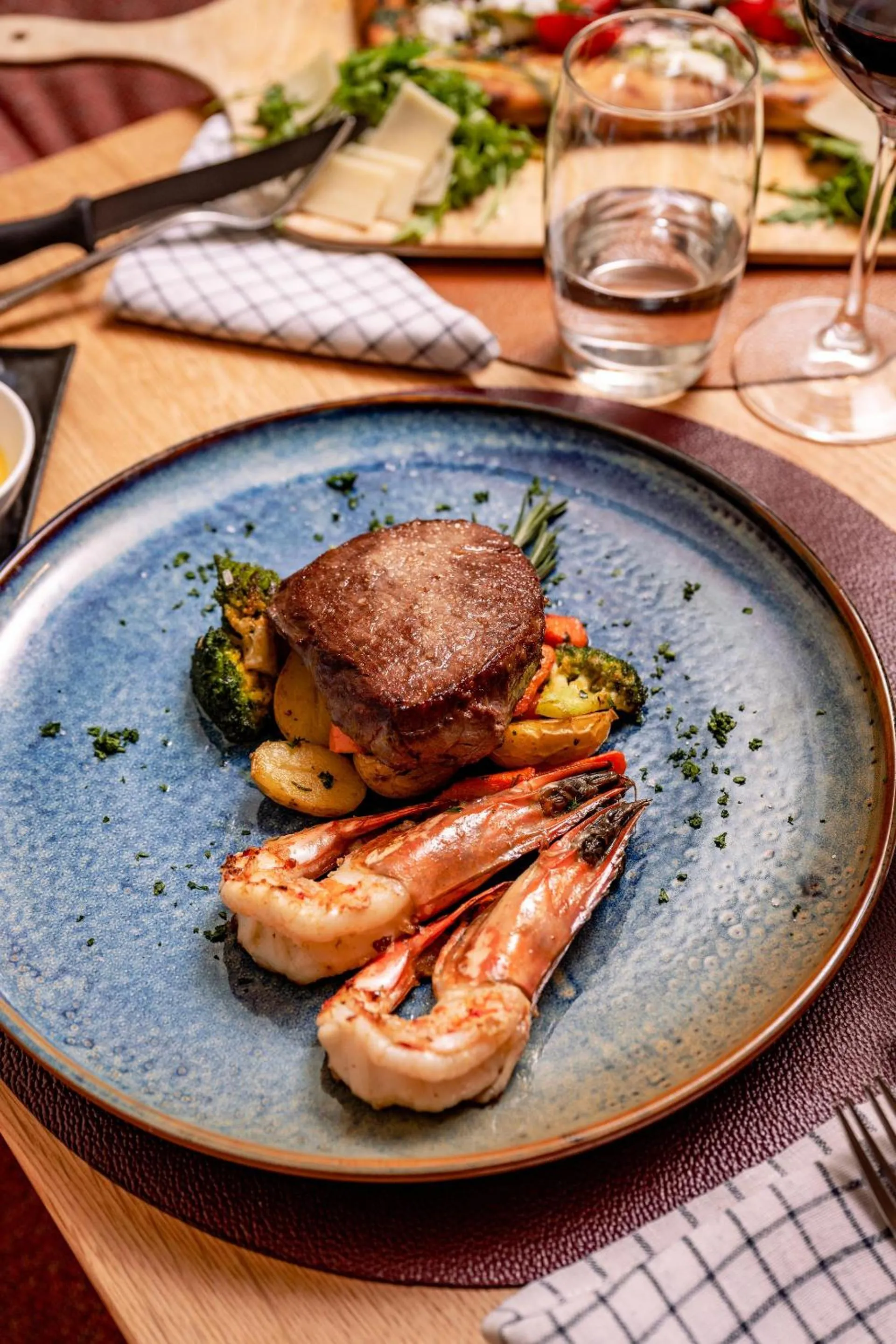 Food and drinks in signinahotel