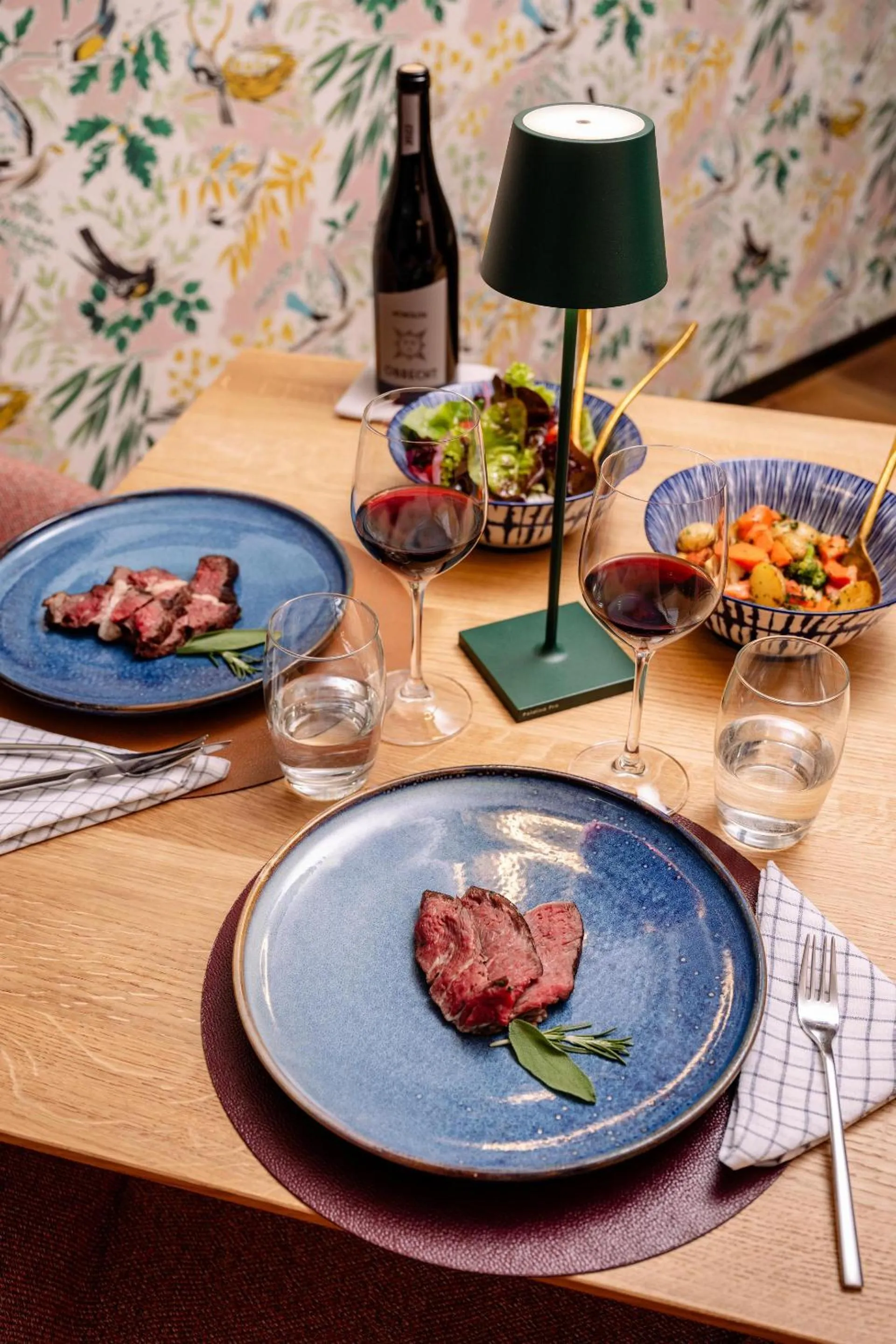 Food and drinks in signinahotel