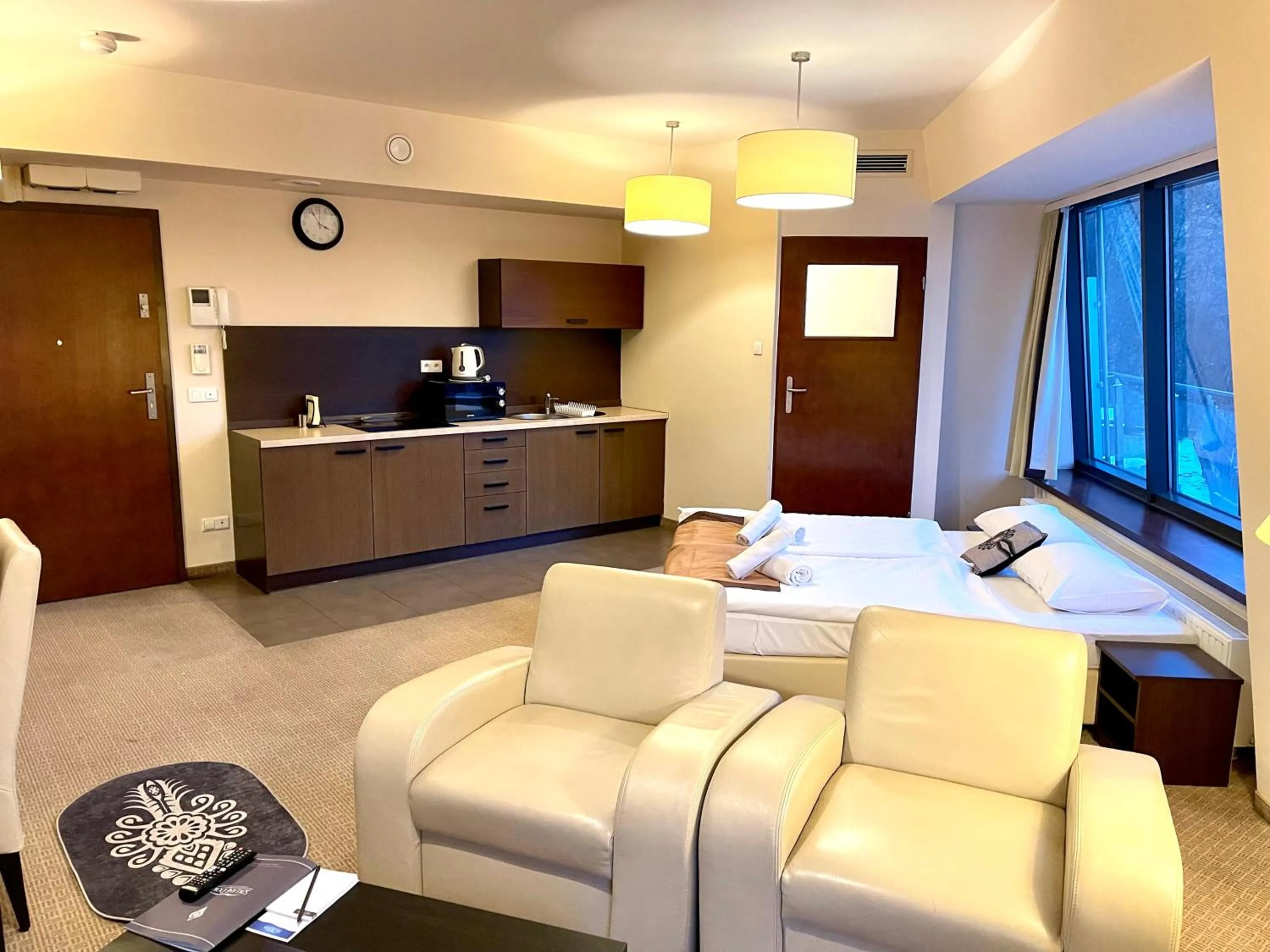 Kitchen or kitchenette in Szklane Domy