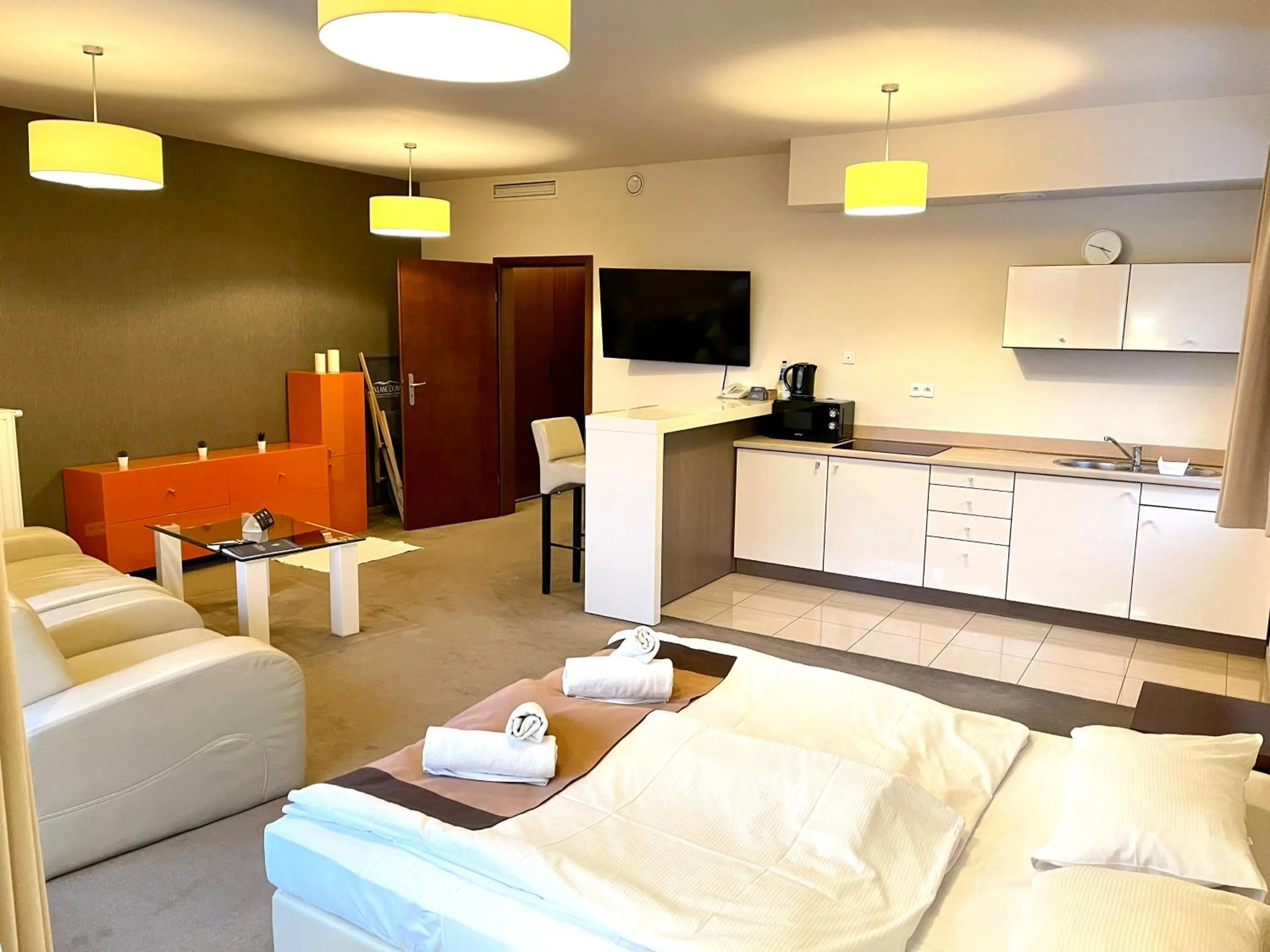 Kitchen or kitchenette, Bed in Szklane Domy