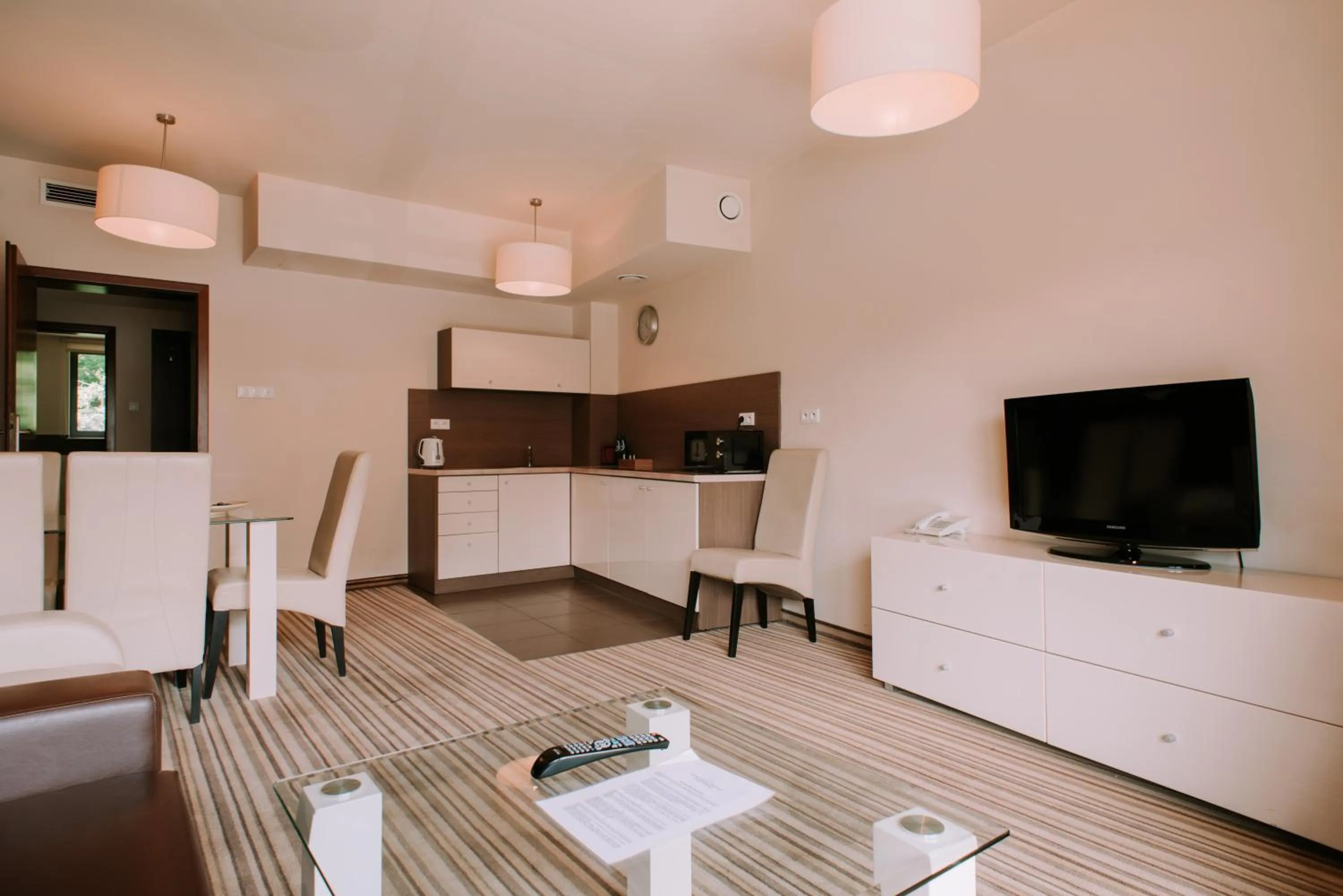 Kitchen or kitchenette in Szklane Domy