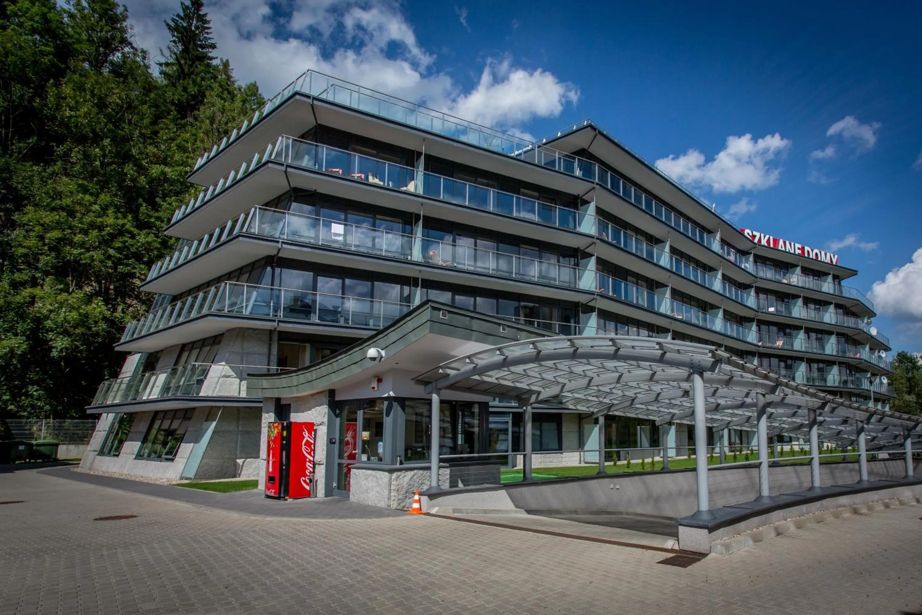 Facade/entrance in Szklane Domy