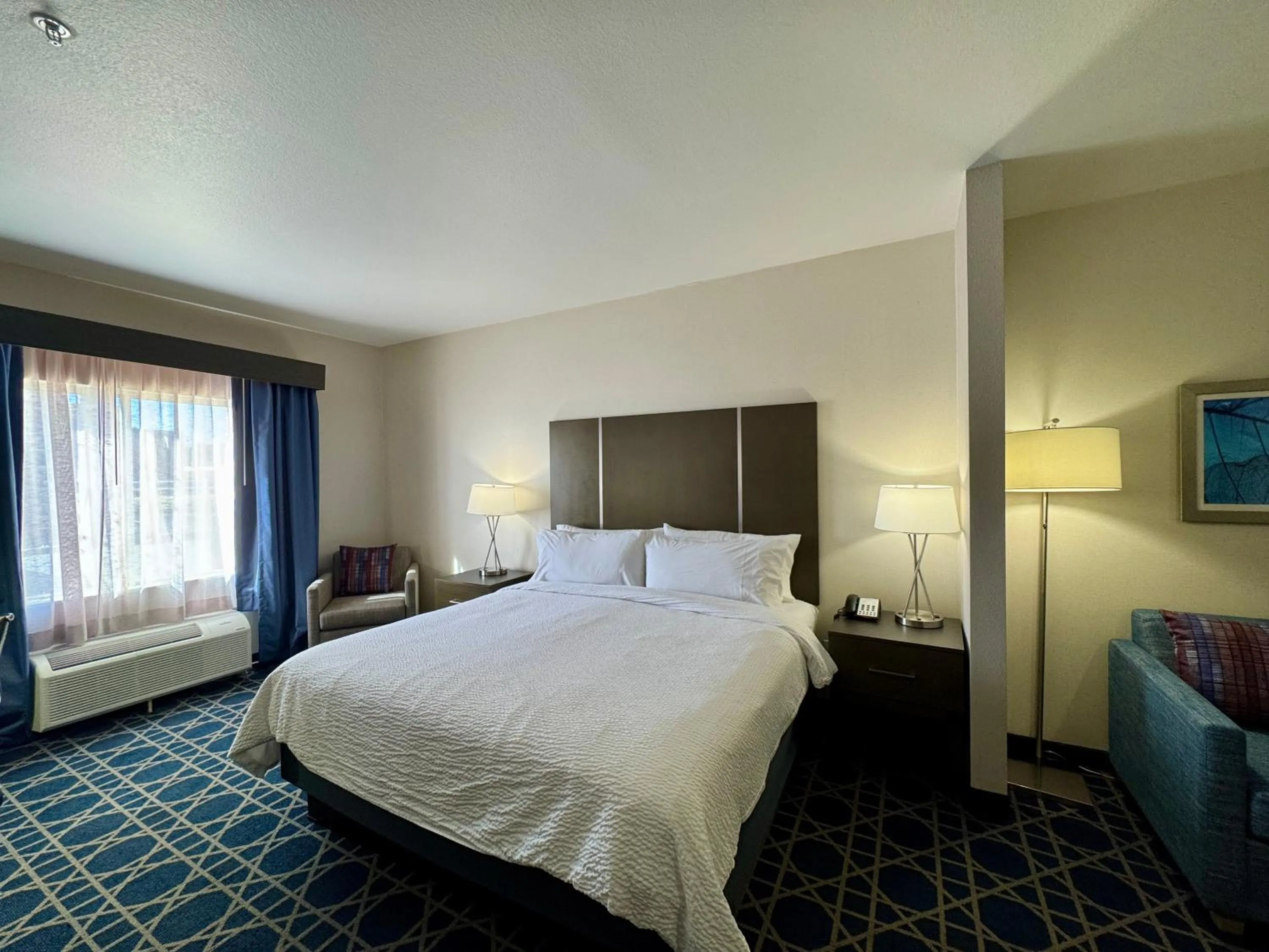 Bedroom, Bed in Garner Hotel Longview South by IHG