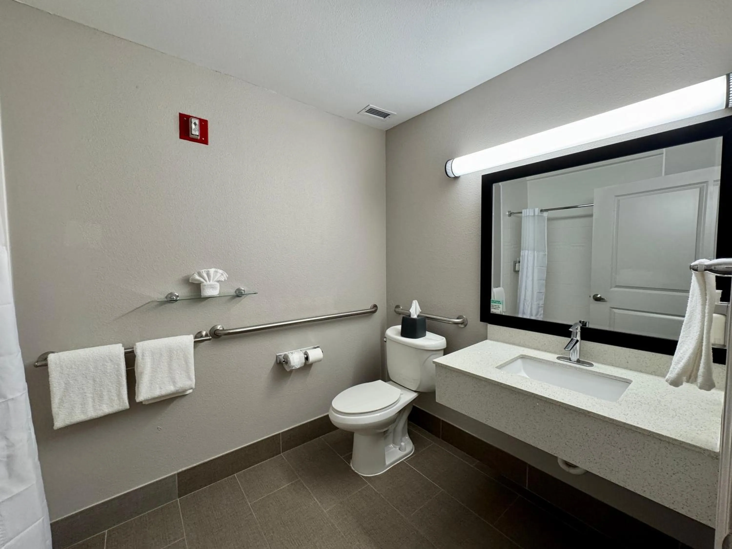 Bathroom in Garner Hotel Longview South by IHG