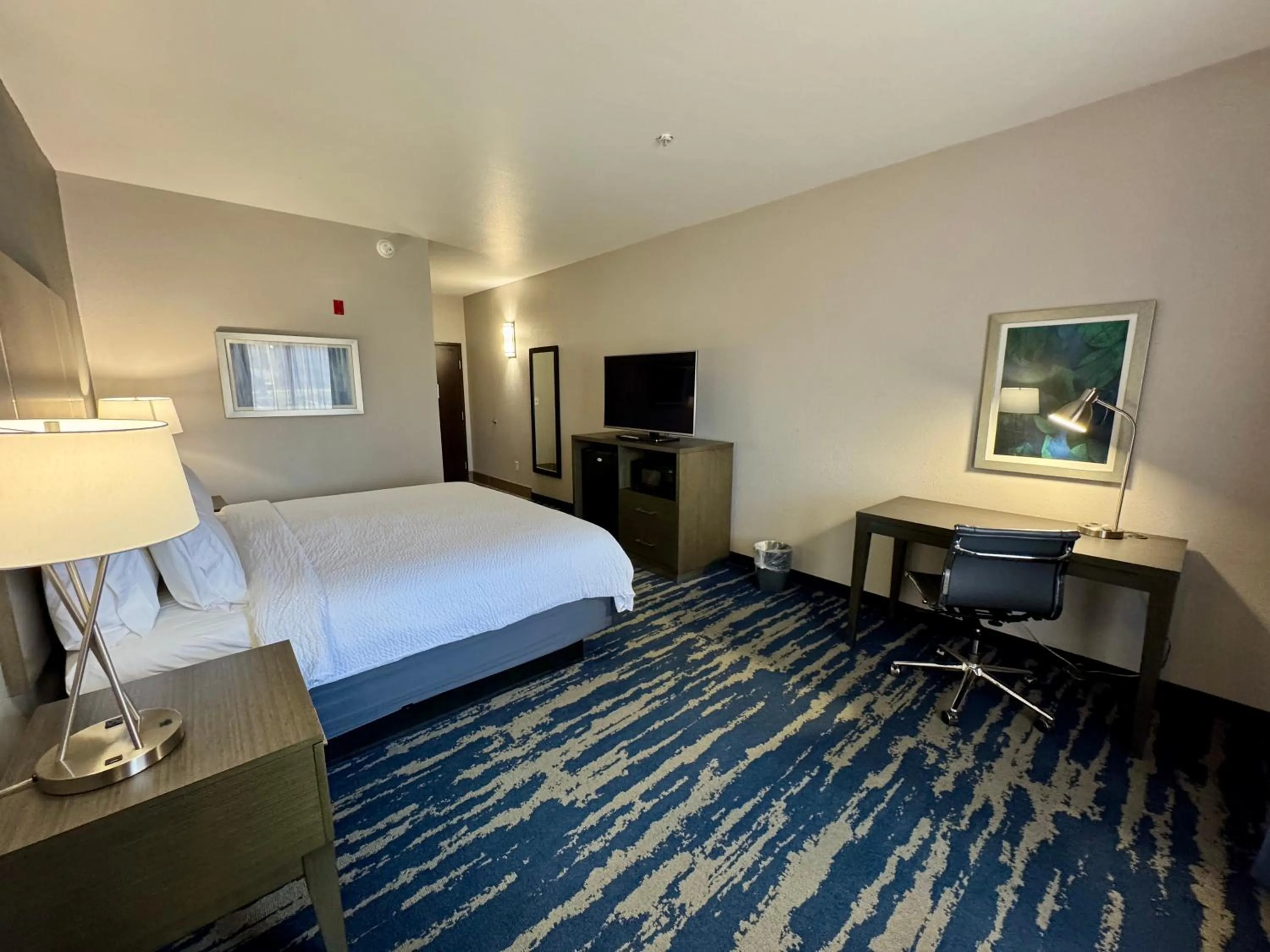 Bedroom, Bed in Garner Hotel Longview South by IHG