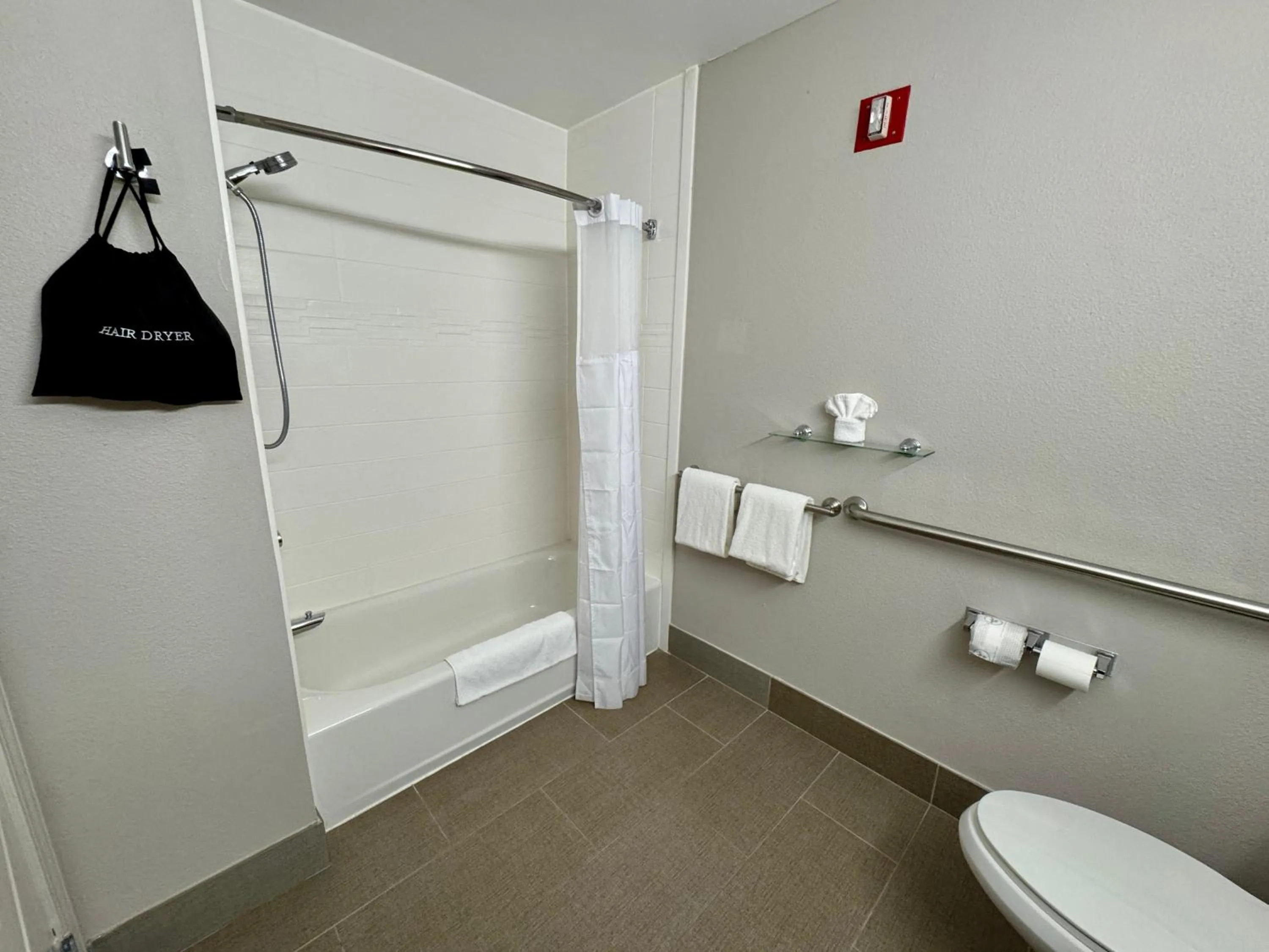 Bathroom in Garner Hotel Longview South by IHG