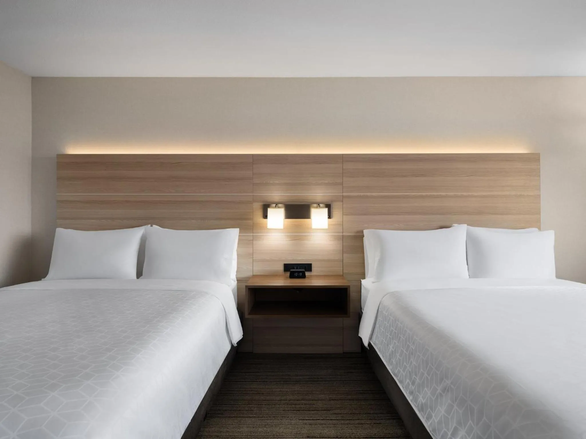 Photo of the whole room, Bed in Holiday Inn Express Fort Bragg by IHG