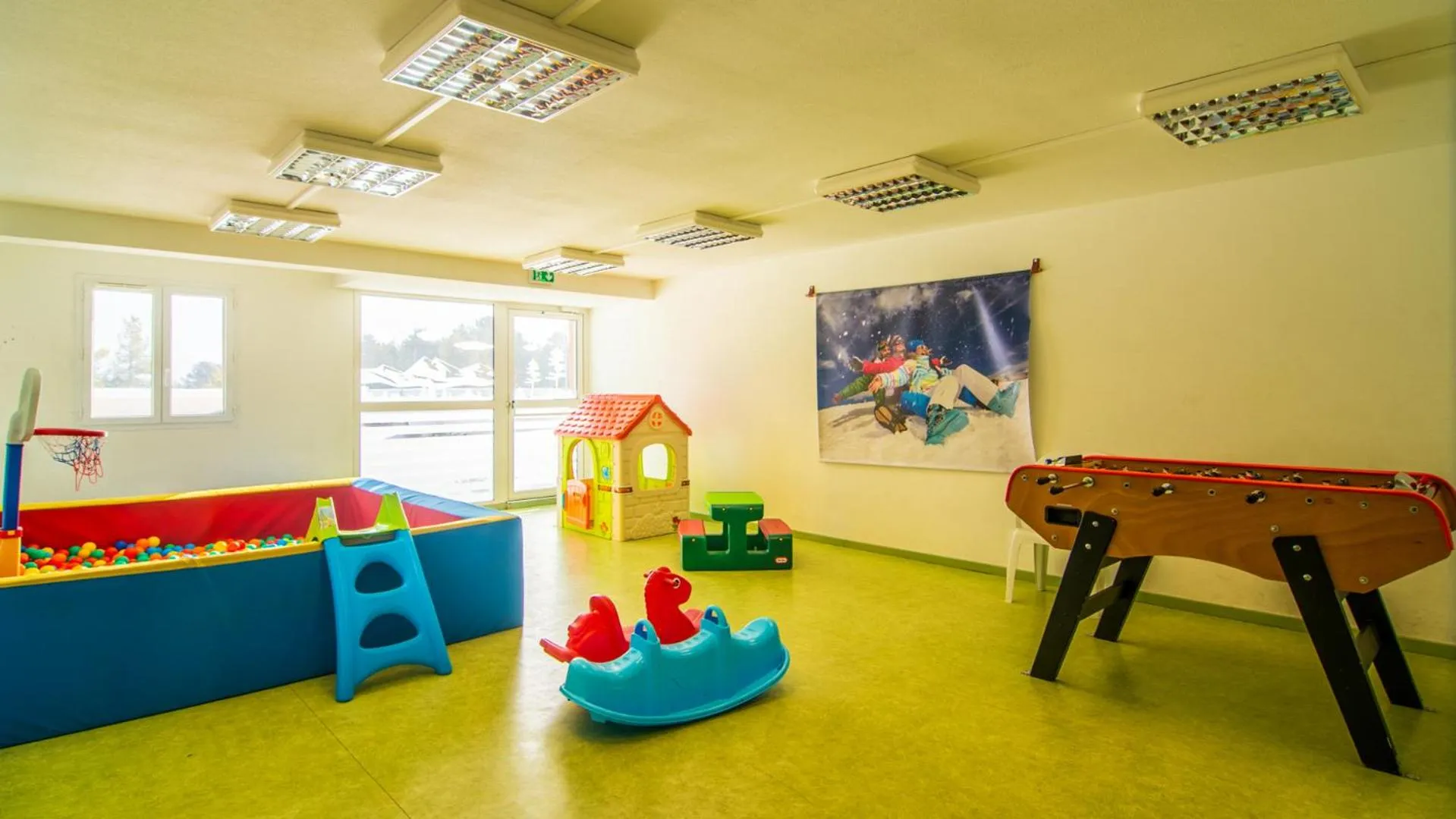 Game Room in Vacancéole - Appart'Vacances Pyrénées 2000