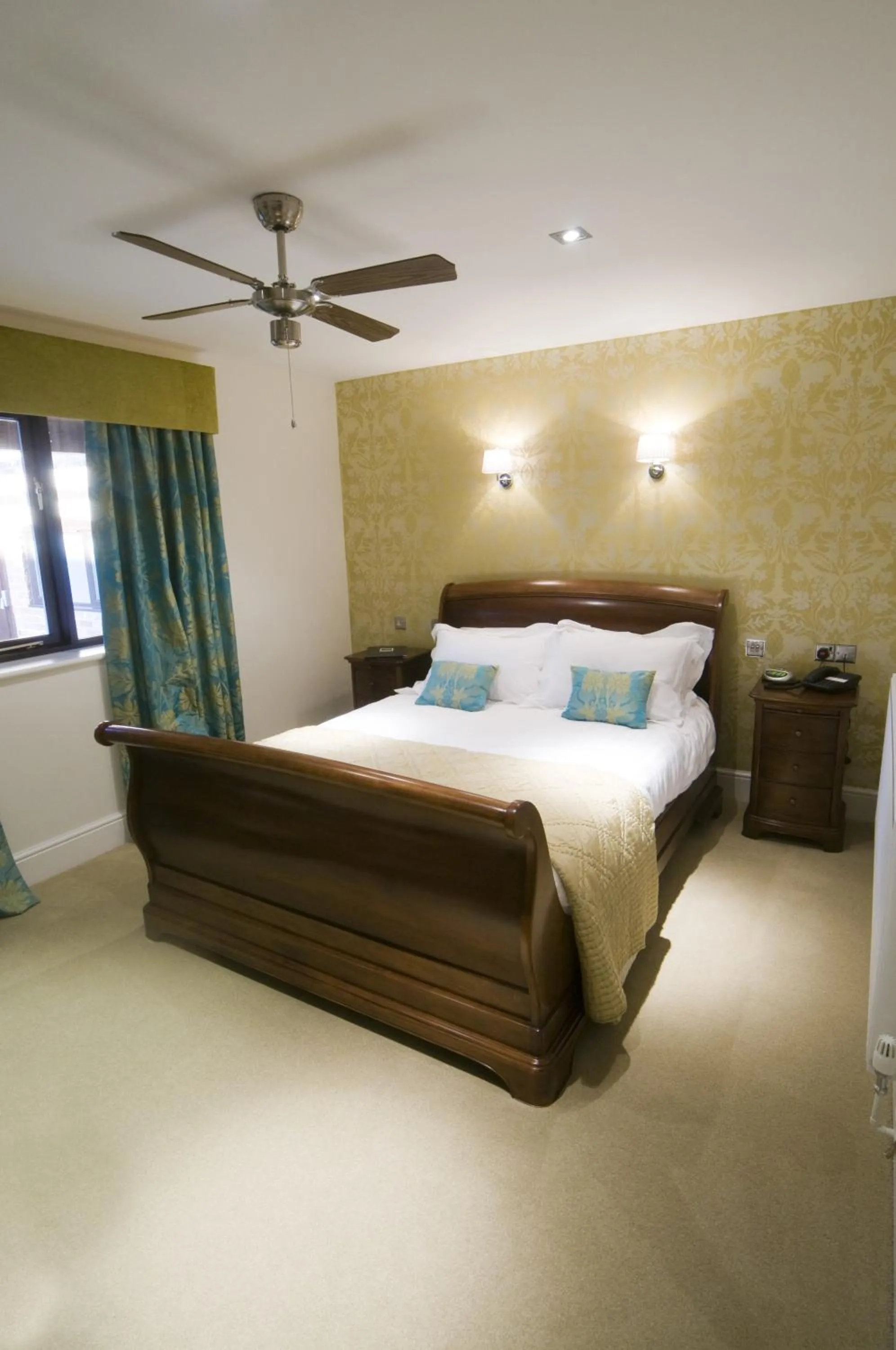 Bedroom, Bed in Hall Farm Hotel And Restaurant