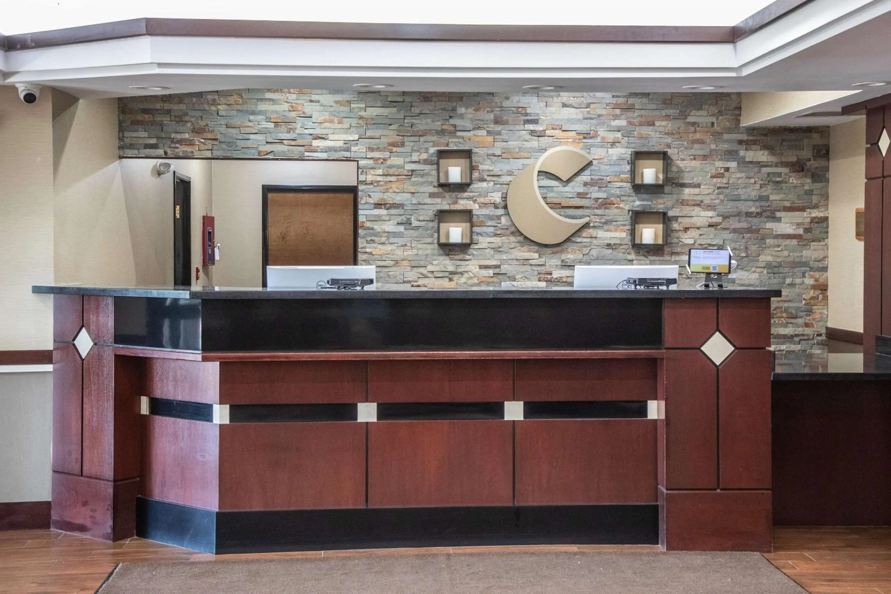Lobby or reception in Comfort Inn & Suites Hutchinson