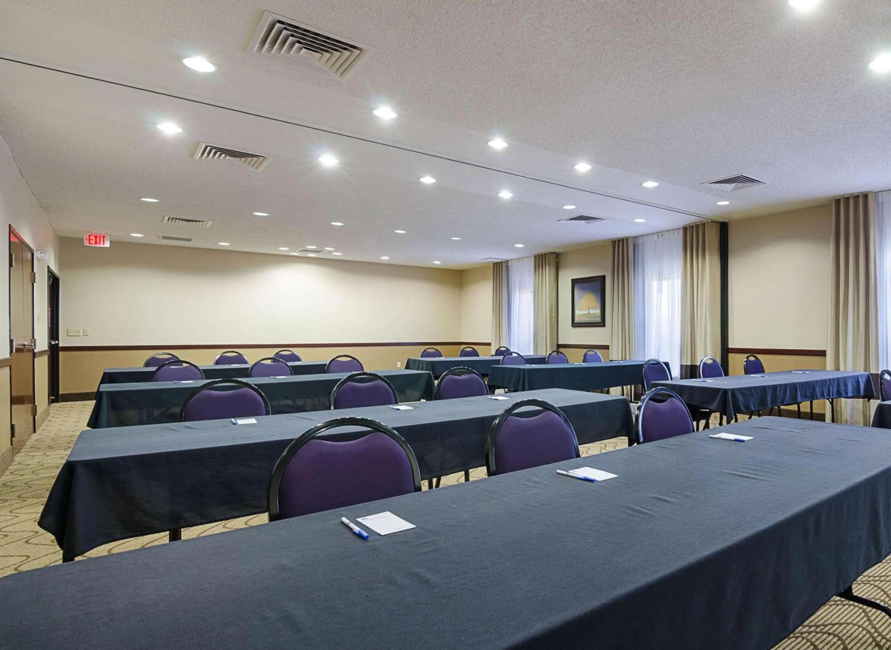Meeting/conference room in Comfort Inn & Suites Hutchinson