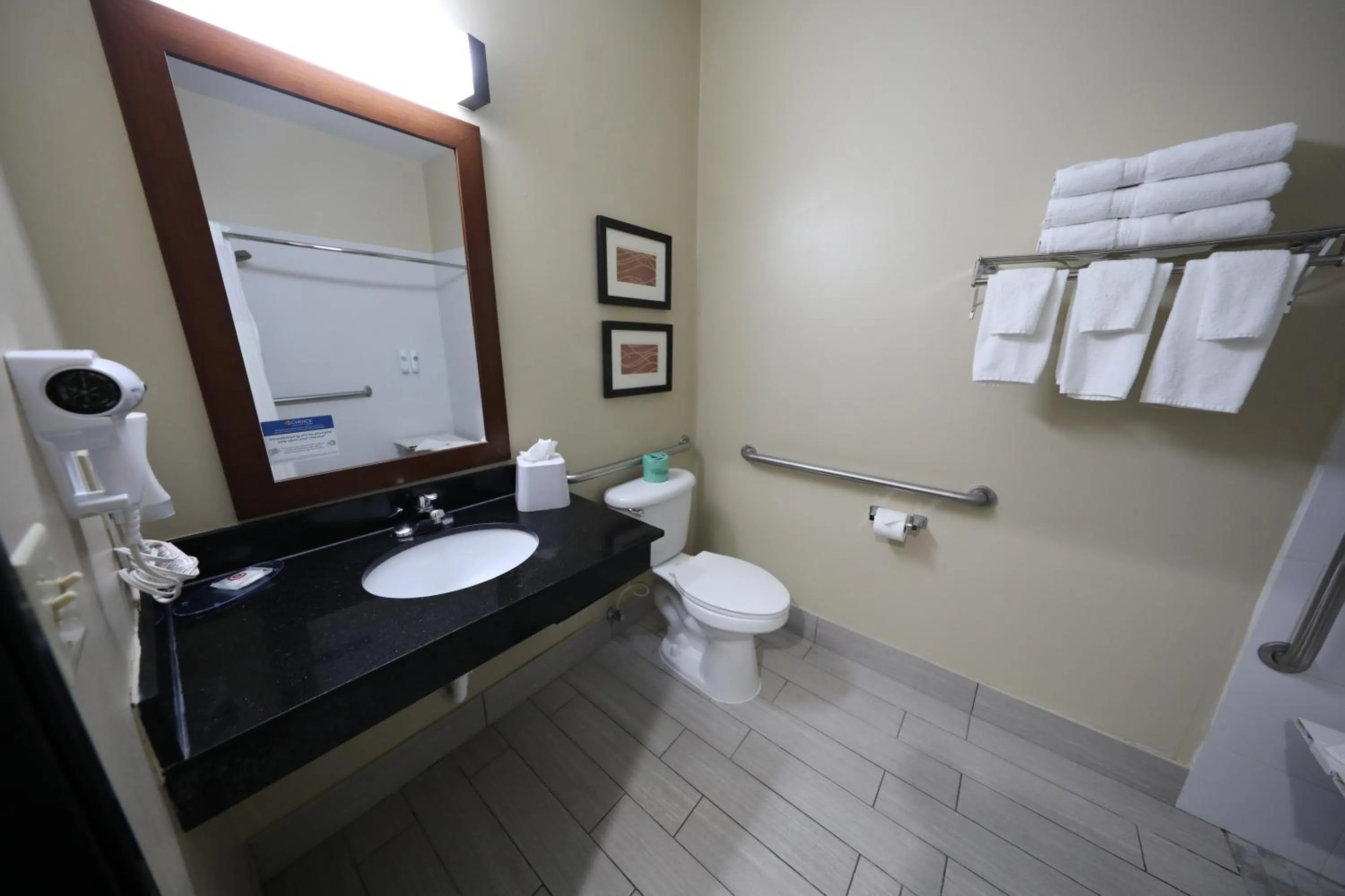 Comfort Inn & Suites Hutchinson