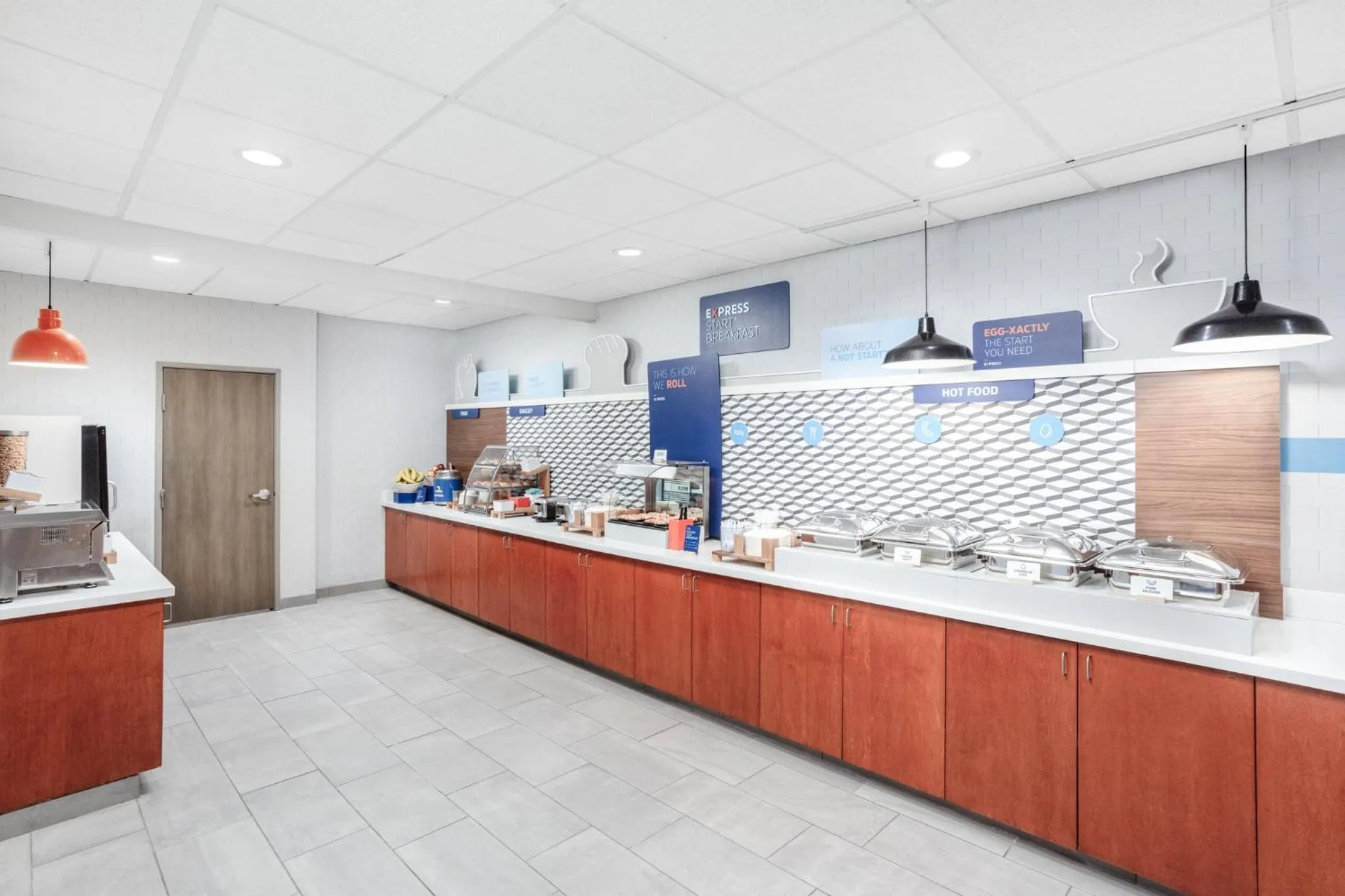 Breakfast in Holiday Inn Express Kearney by IHG