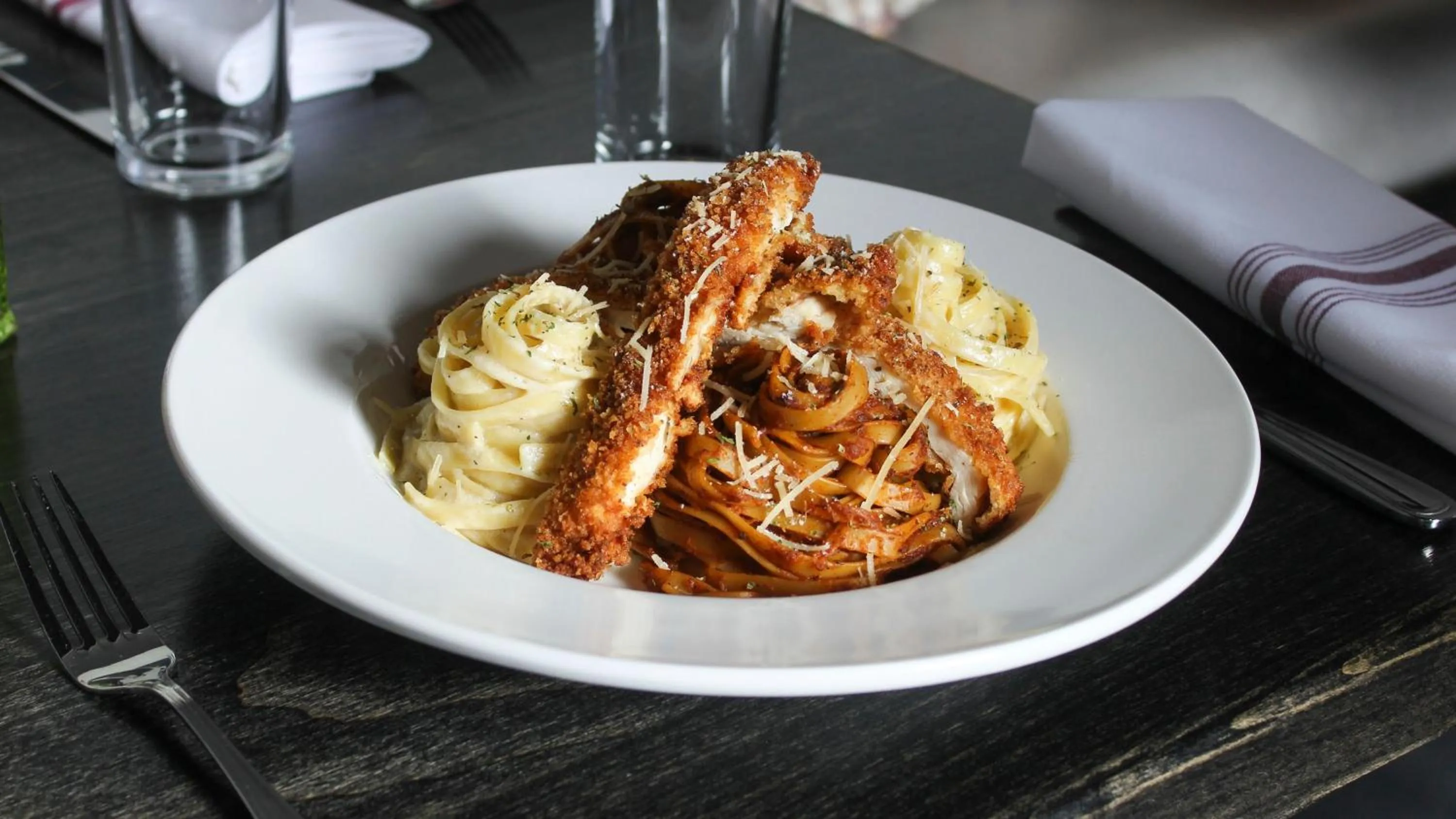 Restaurant/places to eat in Holiday Inn Kearney by IHG