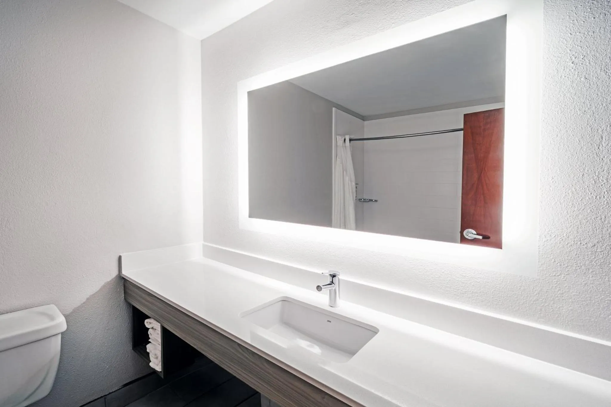 Bathroom in Holiday Inn Express Breaux Bridge by IHG