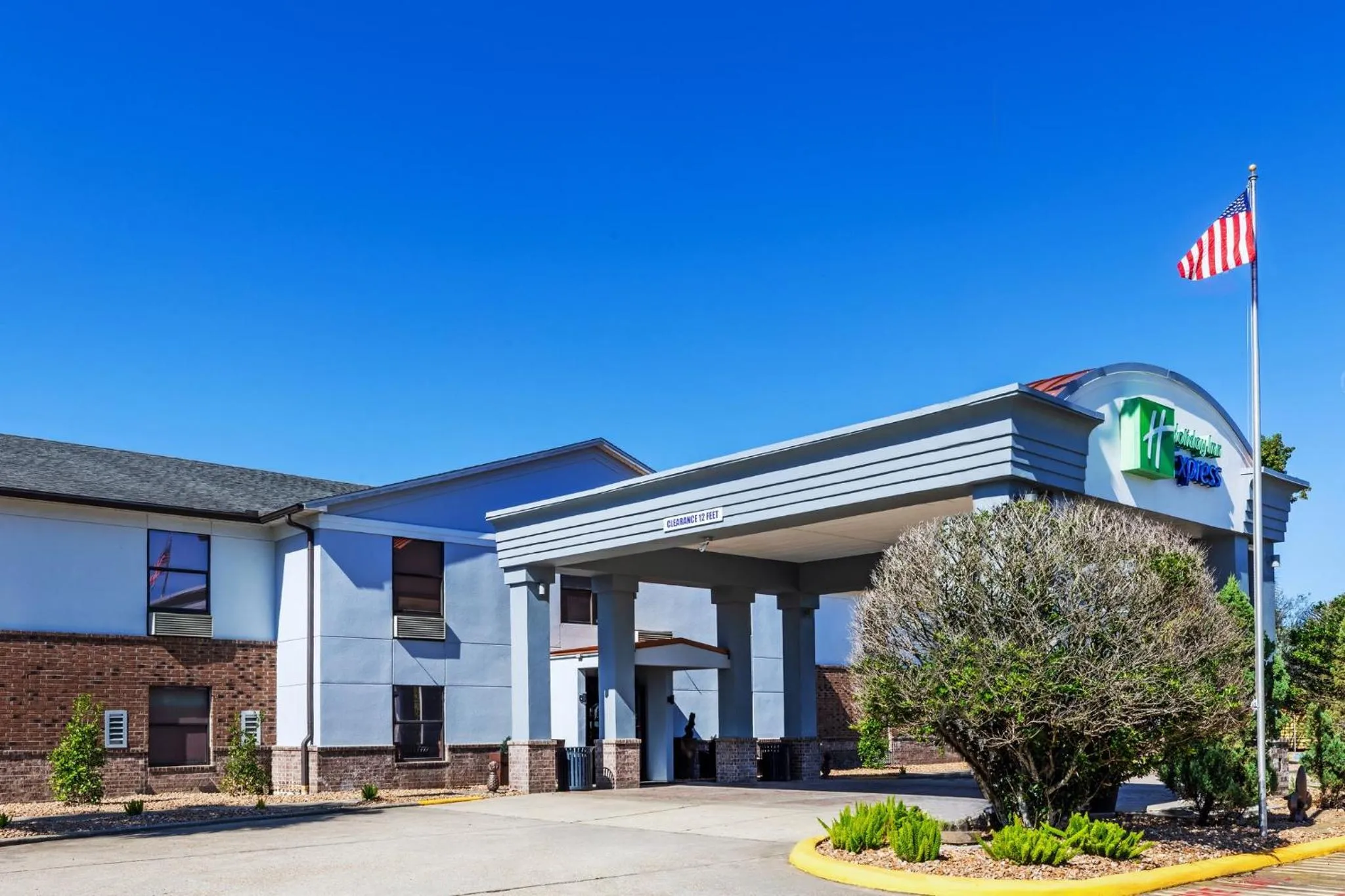 Property building in Holiday Inn Express Breaux Bridge by IHG
