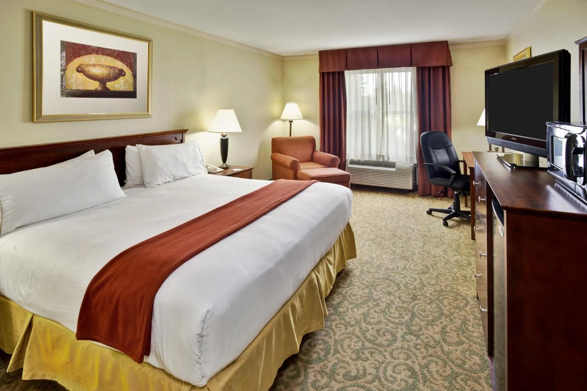Photo of the whole room, Bed in Holiday Inn Express Breaux Bridge by IHG