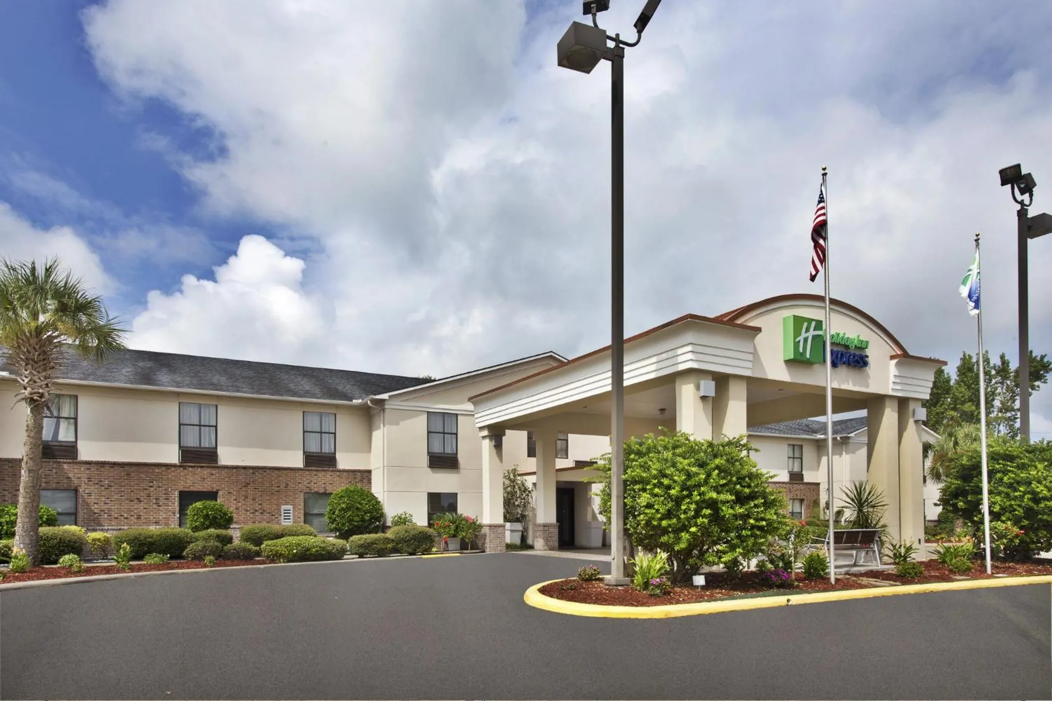 Property building in Holiday Inn Express Breaux Bridge by IHG