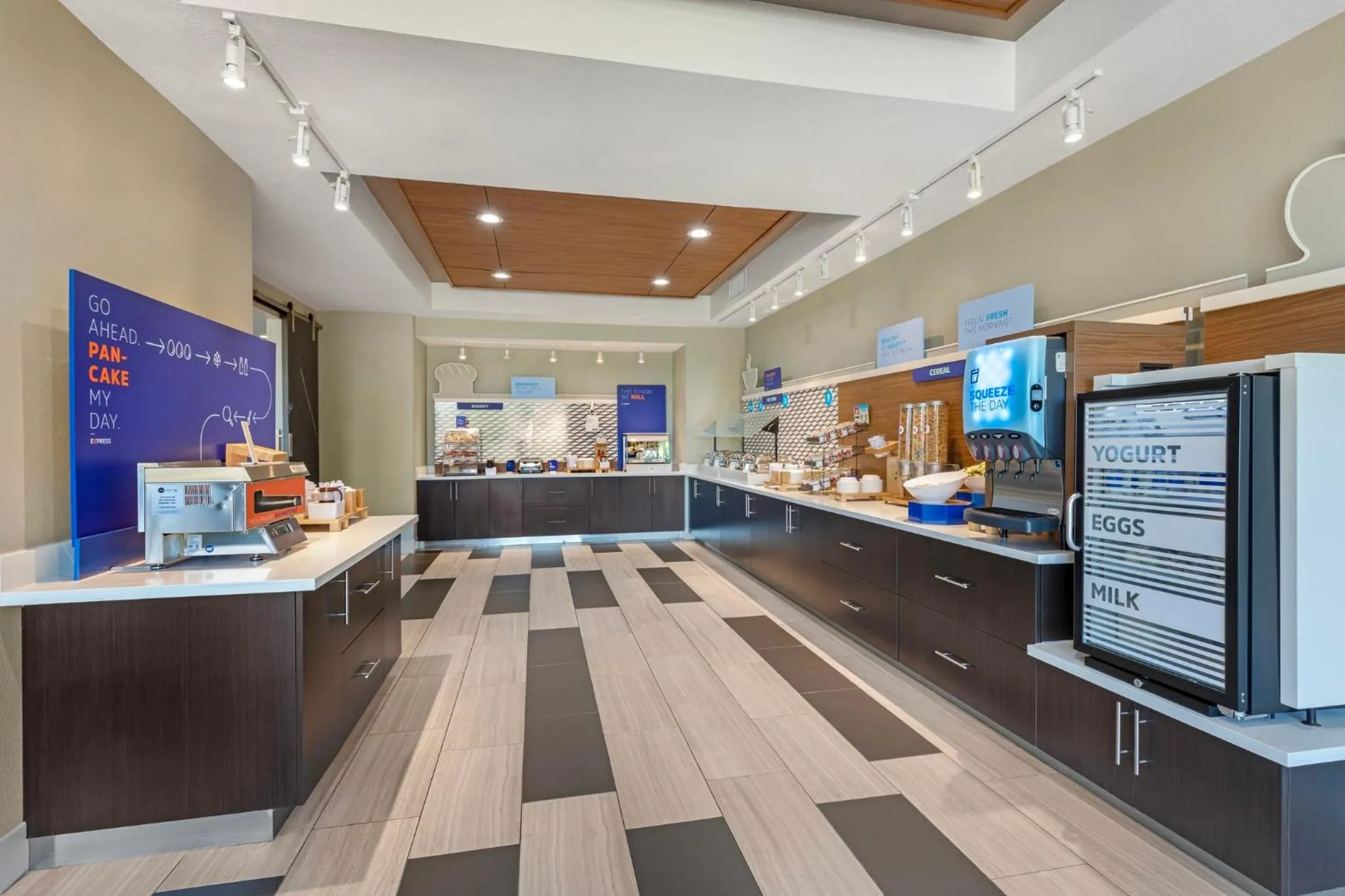 Breakfast in Holiday Inn Express Hotel and Suites Fairfield-North by IHG