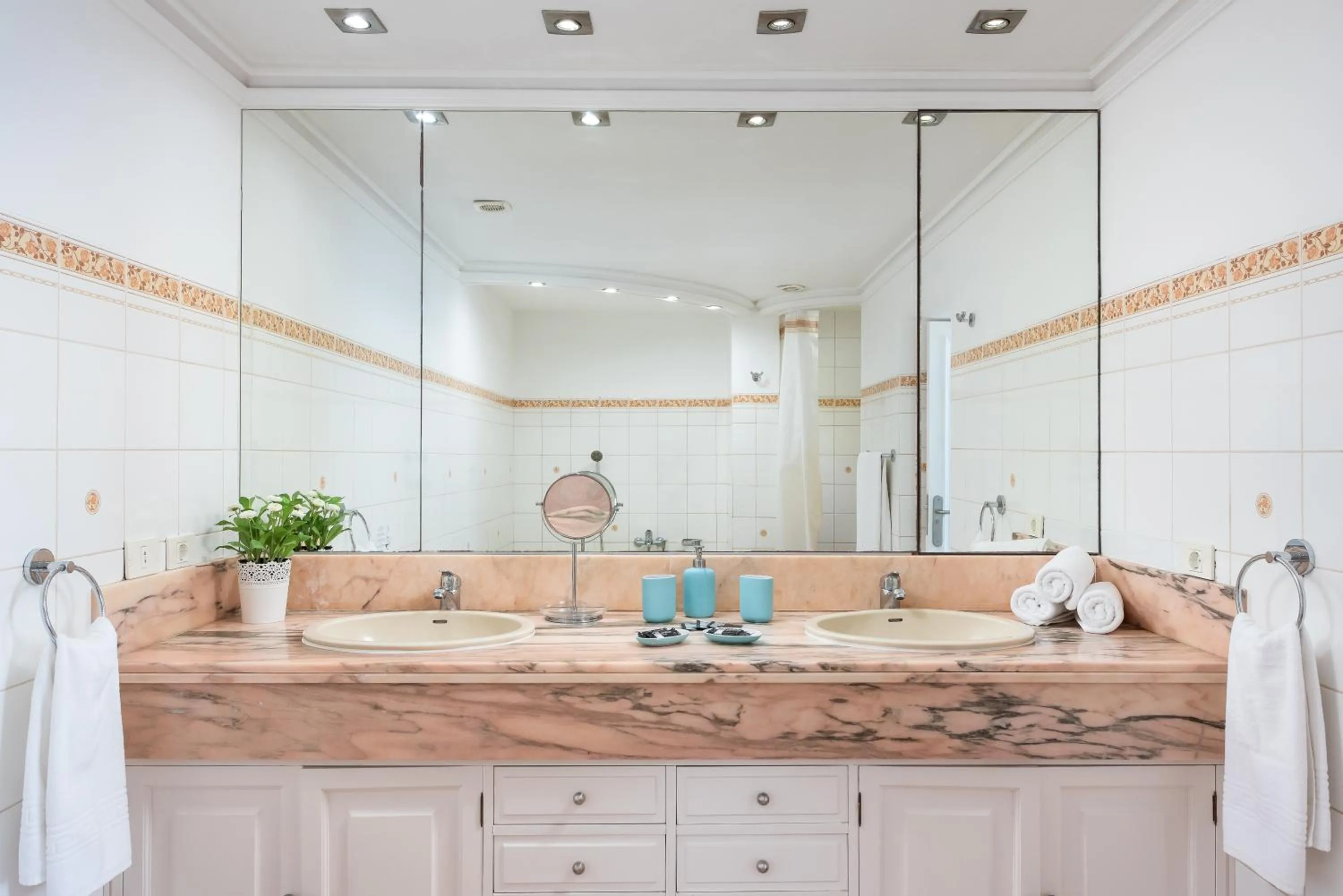 Bathroom in Ocean Vistas 24