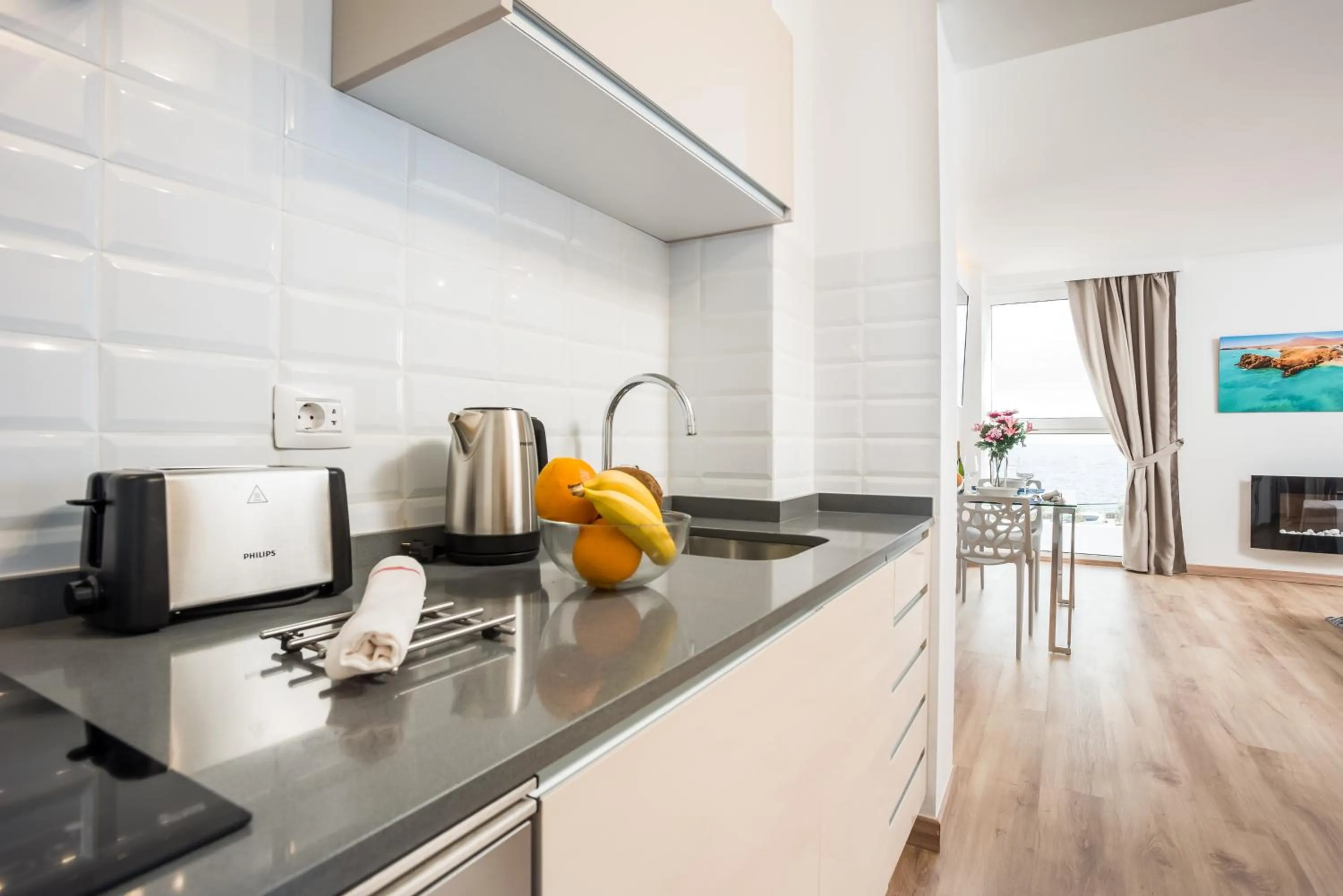 Coffee/tea facilities in Ocean Vistas 24