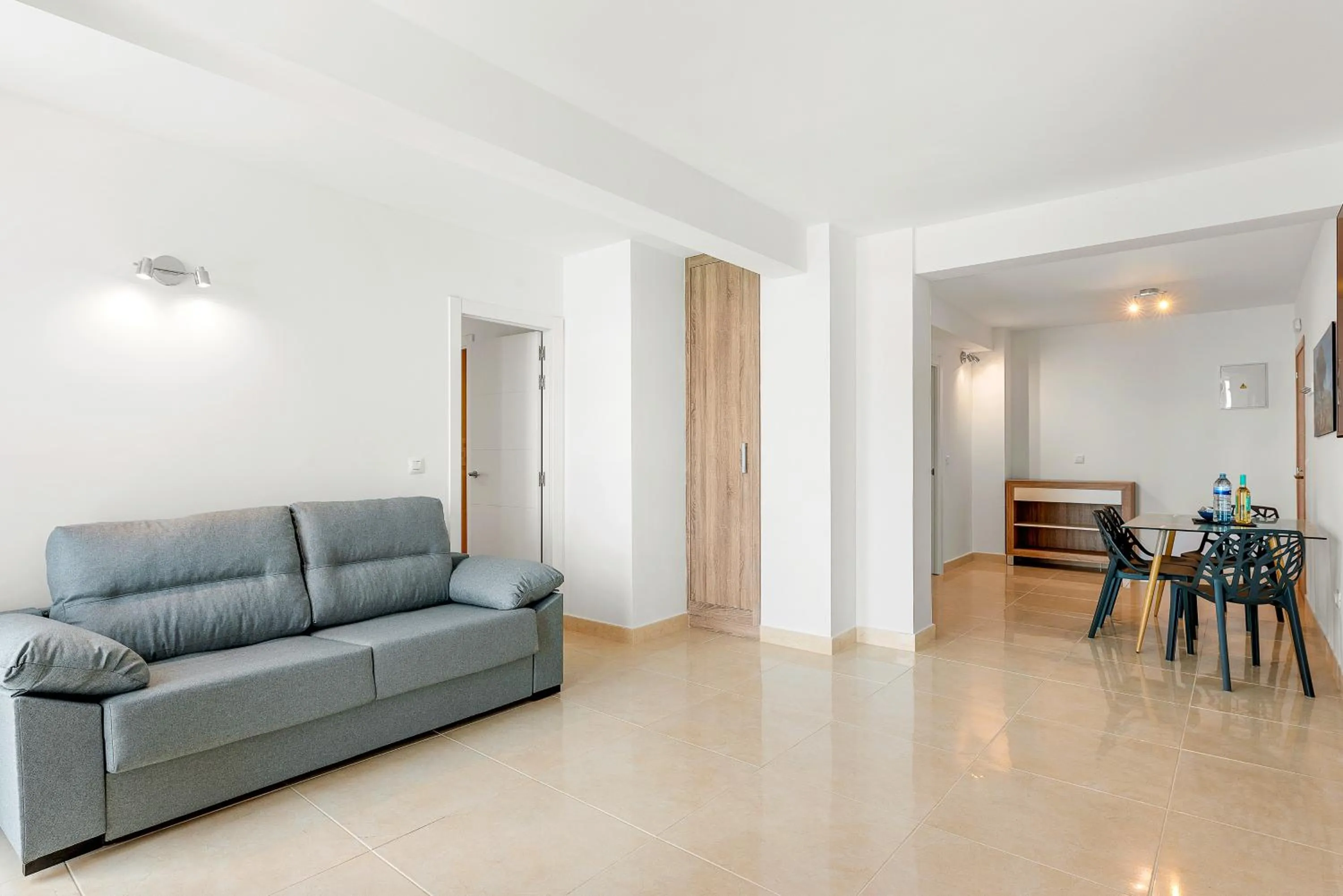 Seating area in Ocean Vistas 24