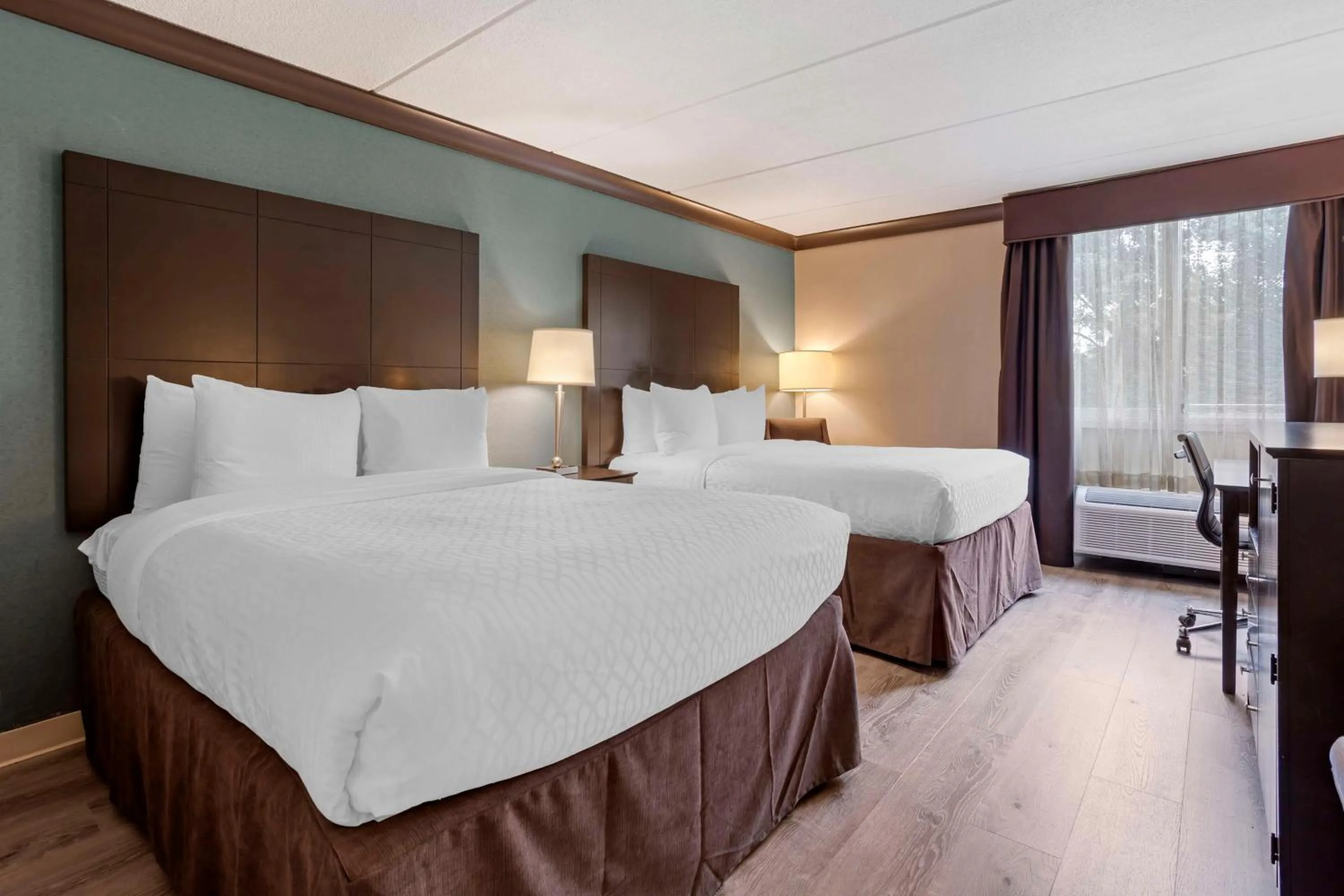 Bedroom, Bed in Best Western Plus Kingston Hotel and Conference Center