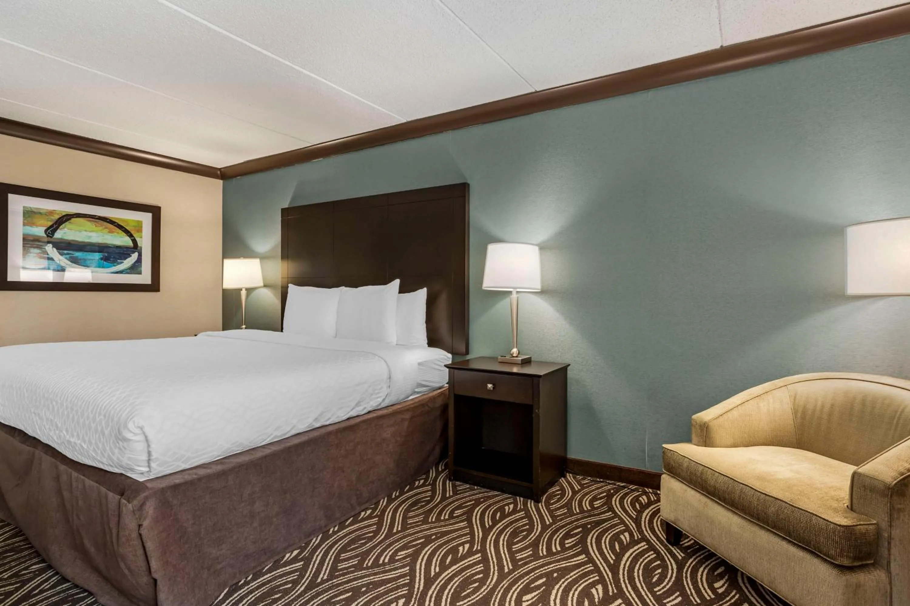 Bedroom, Bed in Best Western Plus Kingston Hotel and Conference Center