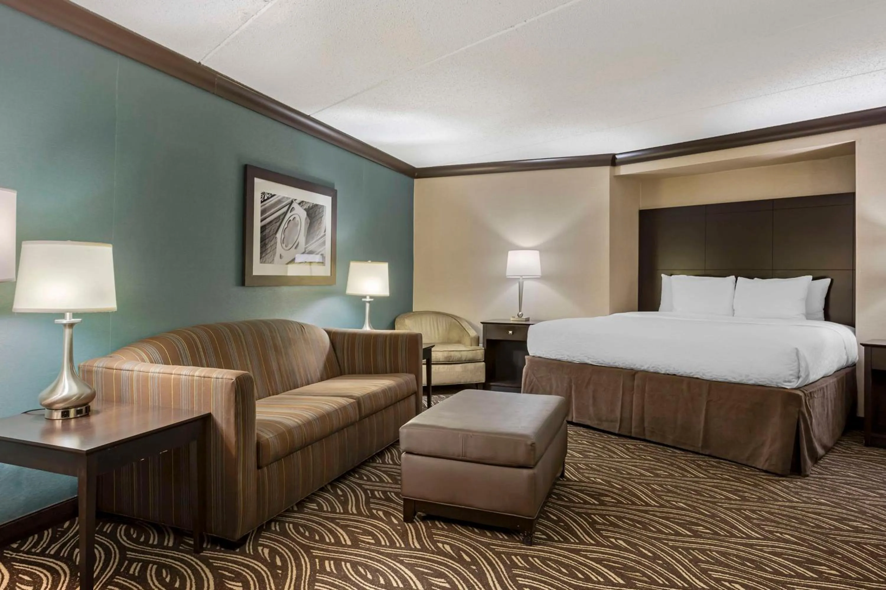 Bedroom, Bed in Best Western Plus Kingston Hotel and Conference Center